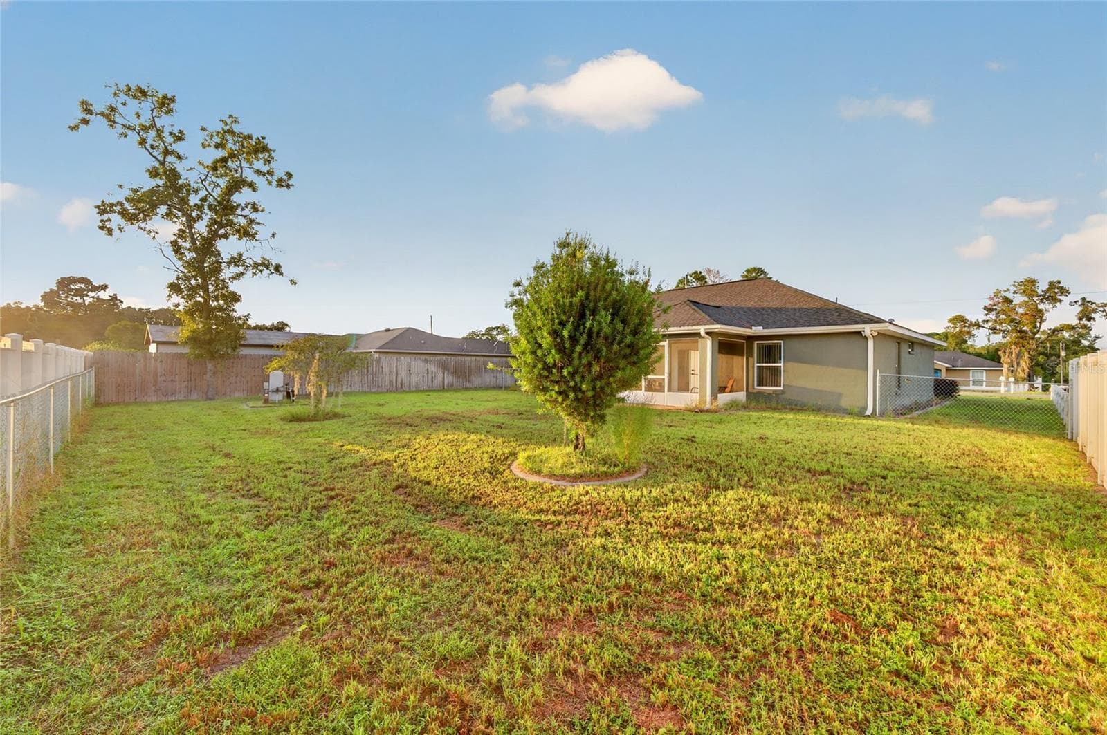 Single Family Residence at 8340 SE 159TH LN, SUMMERFIELD, photo 47 of 49