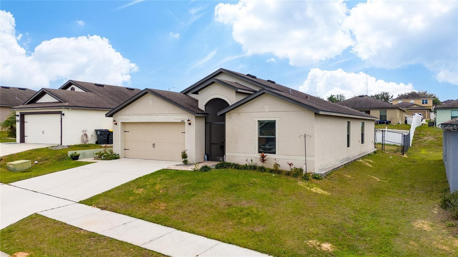 Single Family Residence at 1606 STEELY DR, DUNDEE, photo 2 of 36