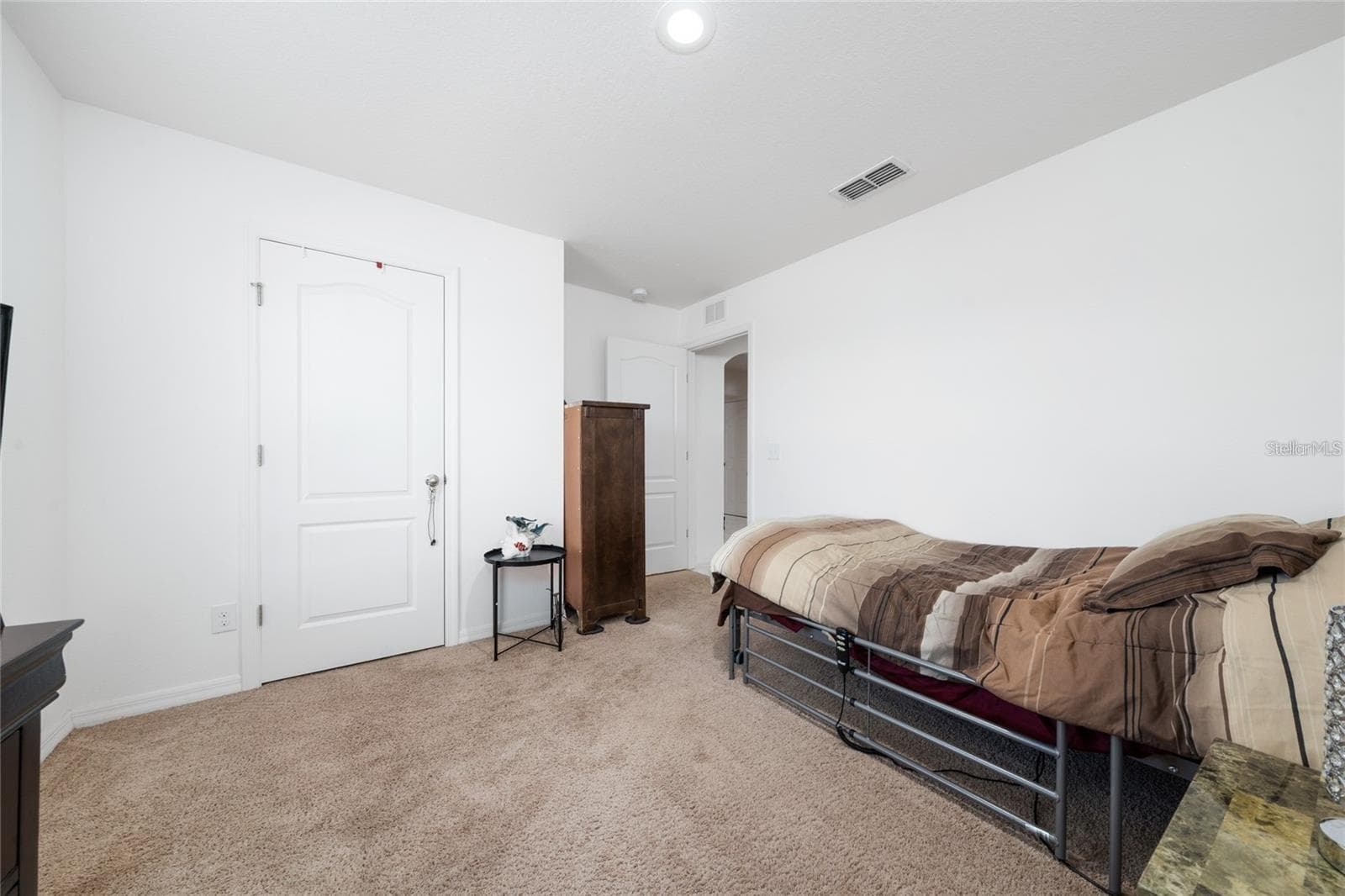 Single Family Residence at 1606 STEELY DR, DUNDEE, photo 6 of 36