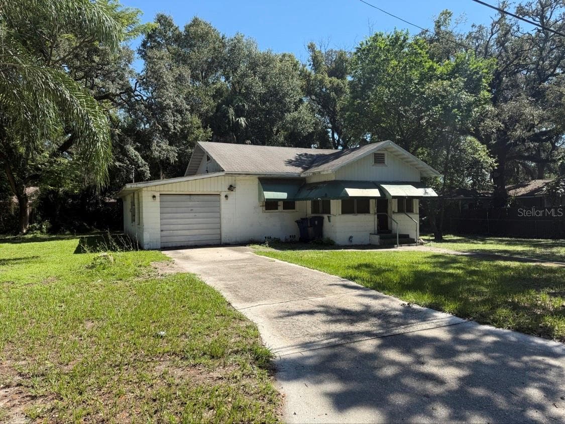 Single Family Residence at 10109 N JASMINE AVE, TAMPA, photo 4 of 28