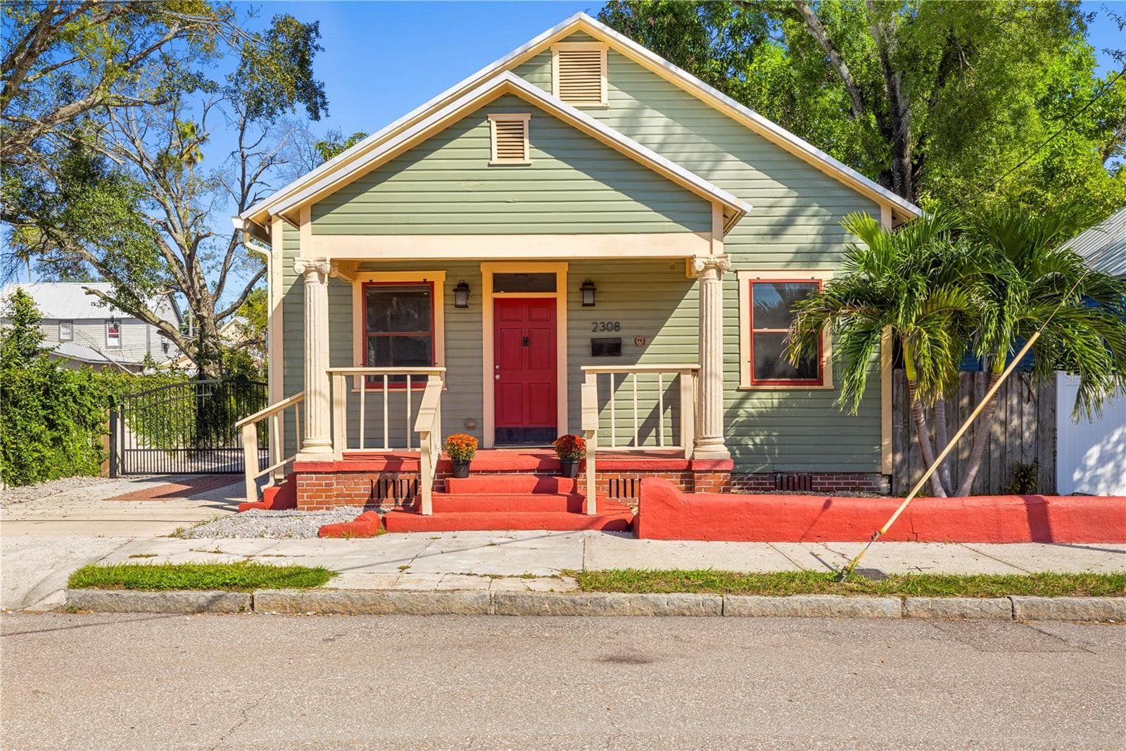 2308 E 4TH AVE