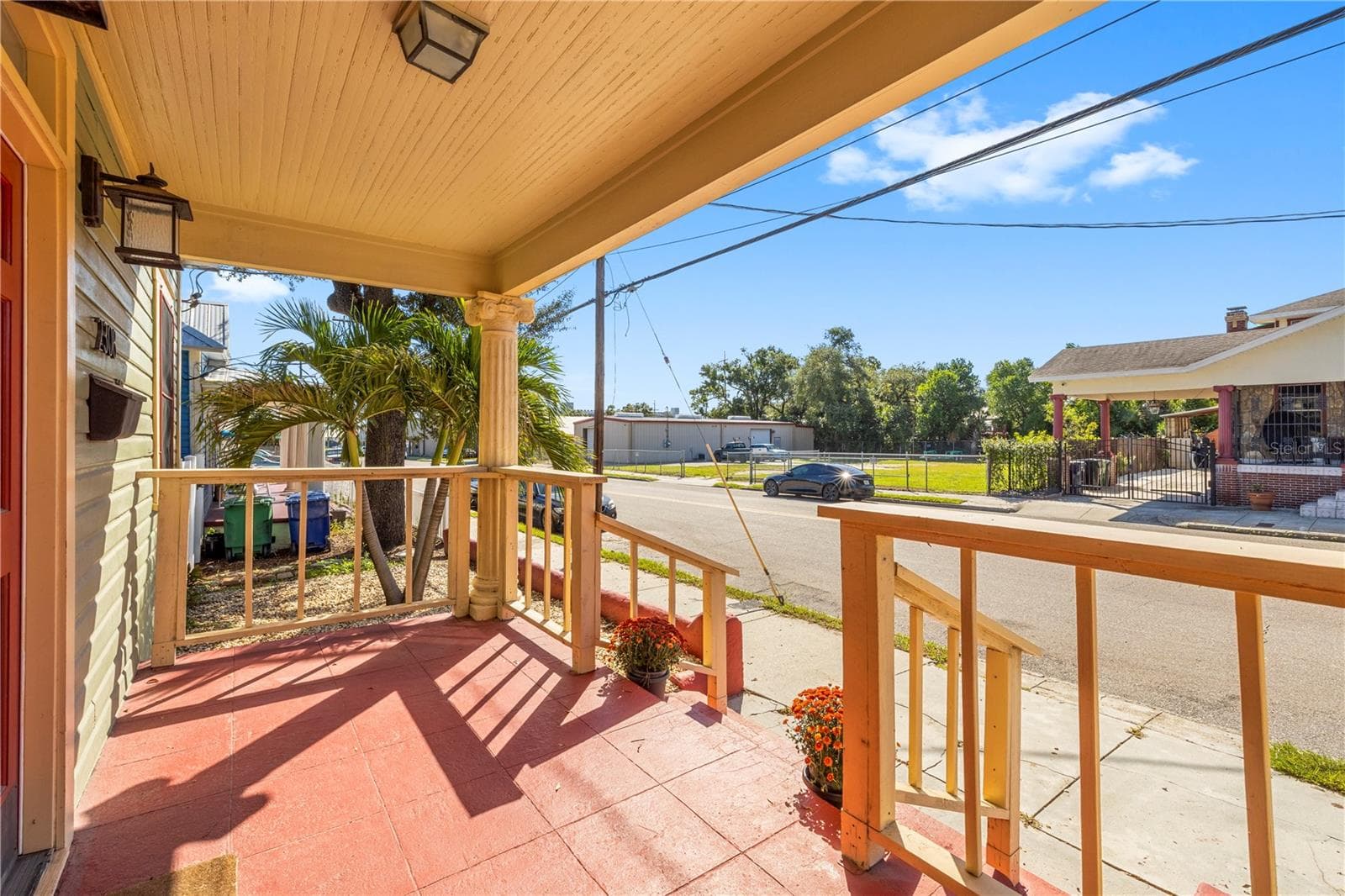 Single Family Residence at 2308 E 4TH AVE, TAMPA, photo 5 of 49
