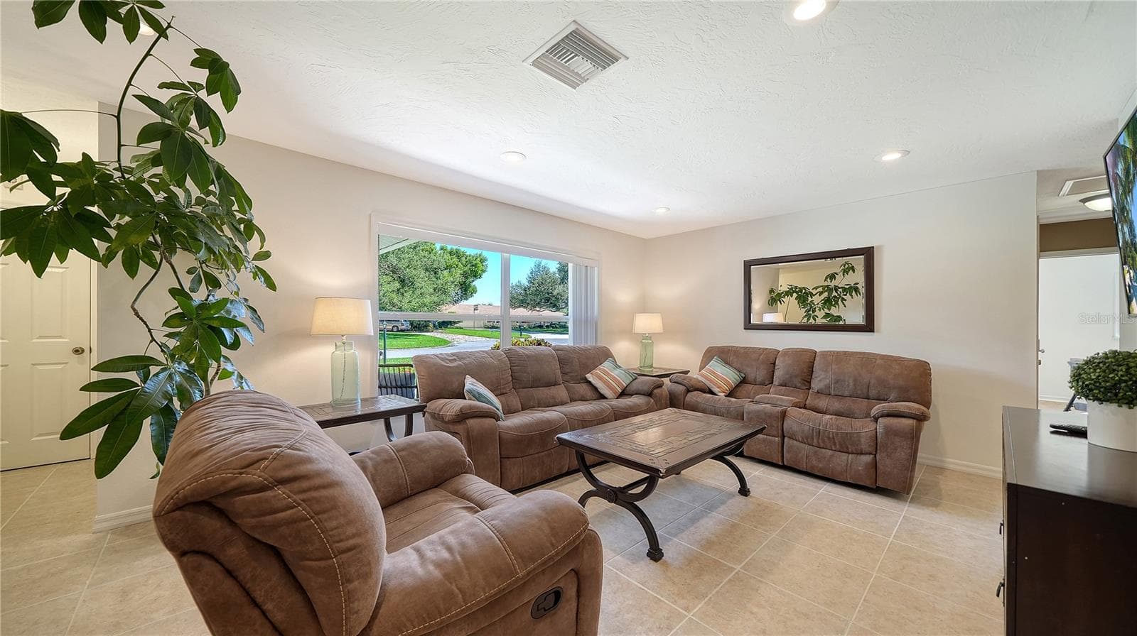 Front Family Room - 2304 50TH ST W, BRADENTON