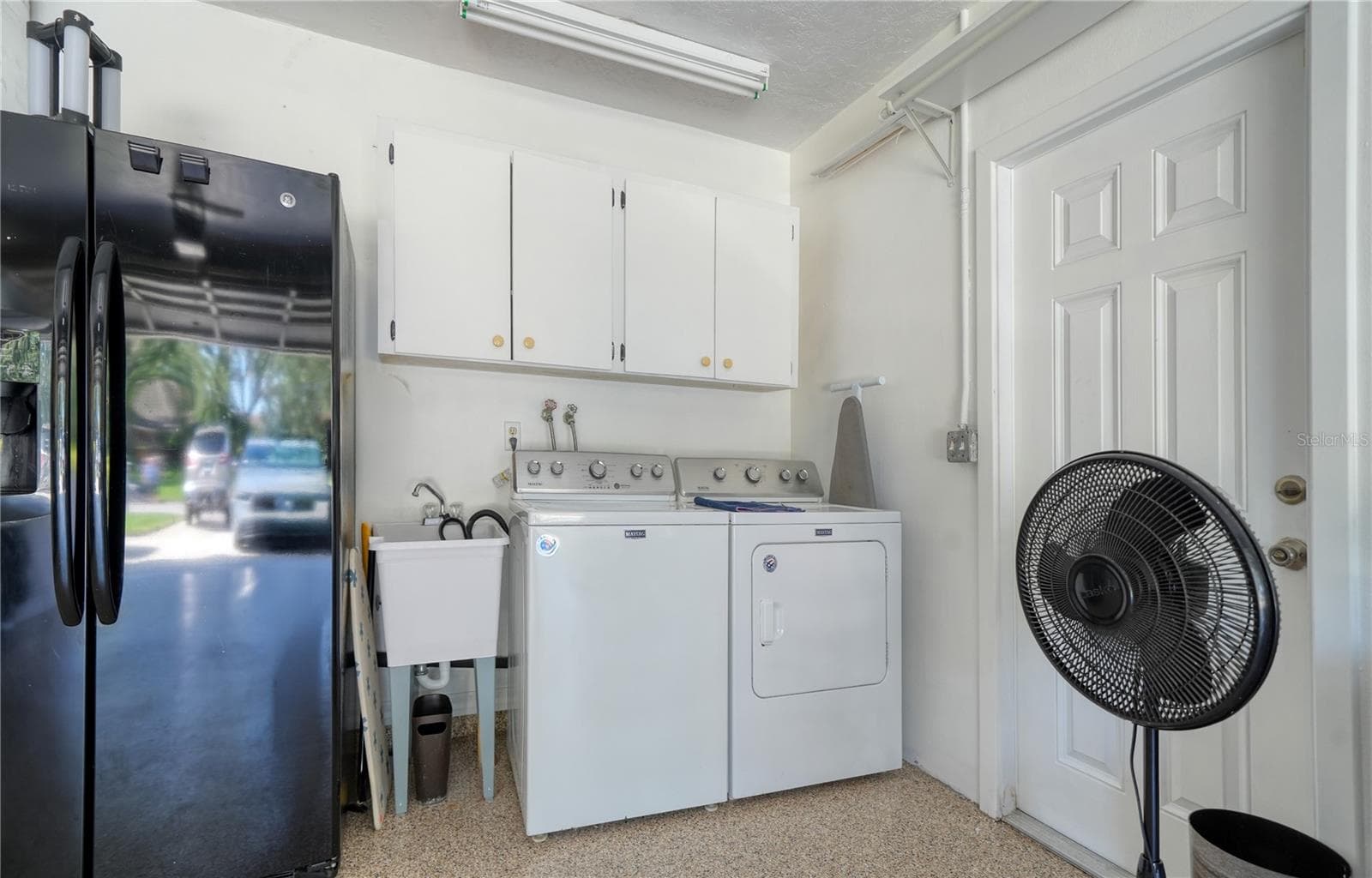 Laundry in Garage - 2304 50TH ST W, BRADENTON
