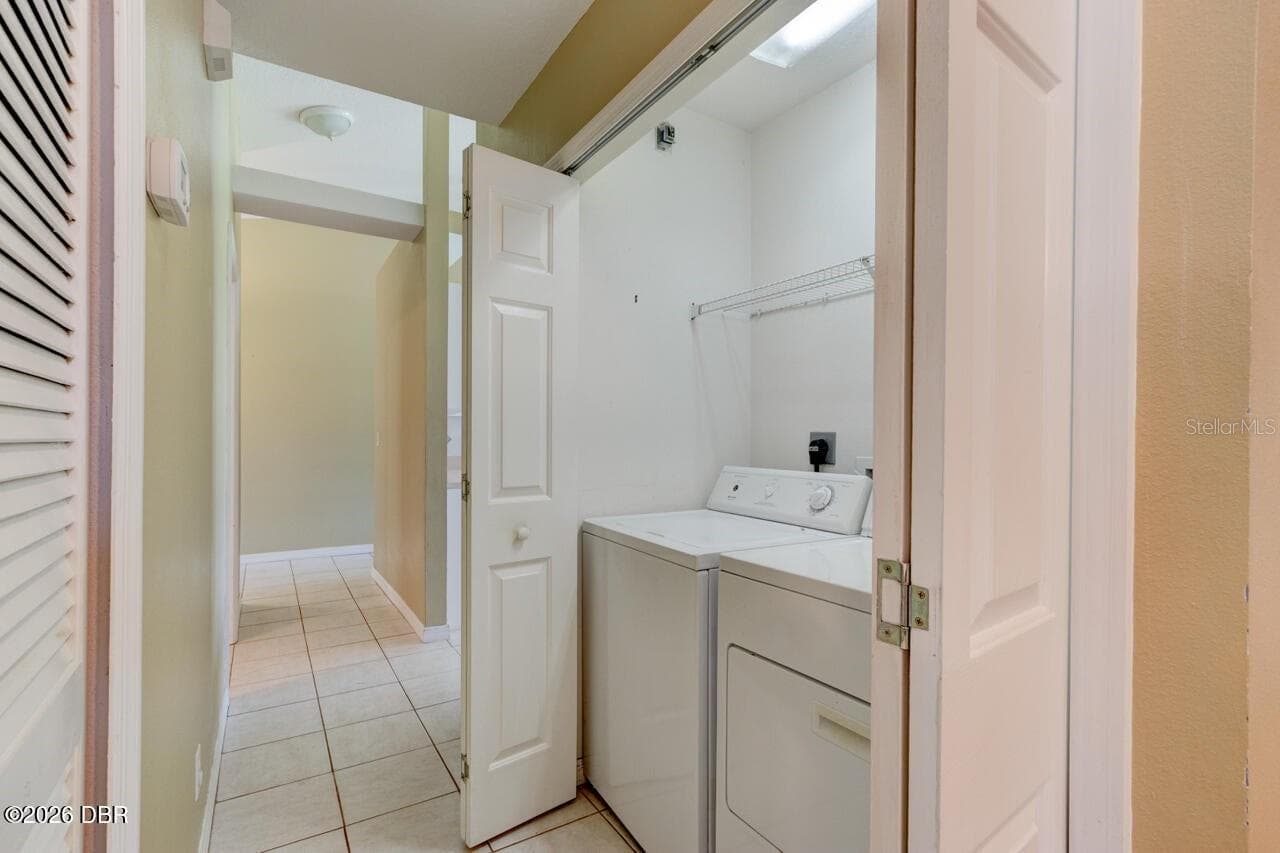Townhouse at 1601 DEER SPRINGS RD, PORT ORANGE, photo 14 of 35