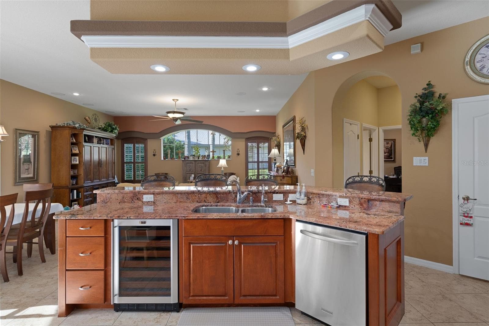 Kitchen - 409 SILAS CT, SPRING HILL