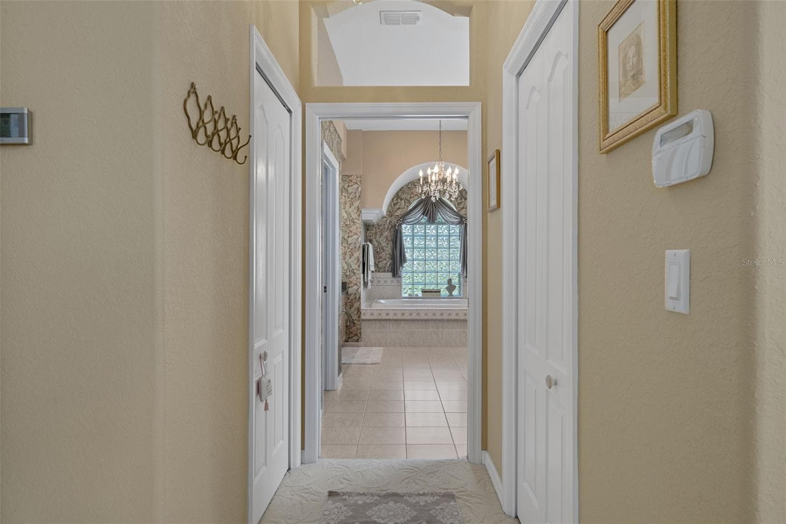 Master Hall & Closets - 409 SILAS CT, SPRING HILL