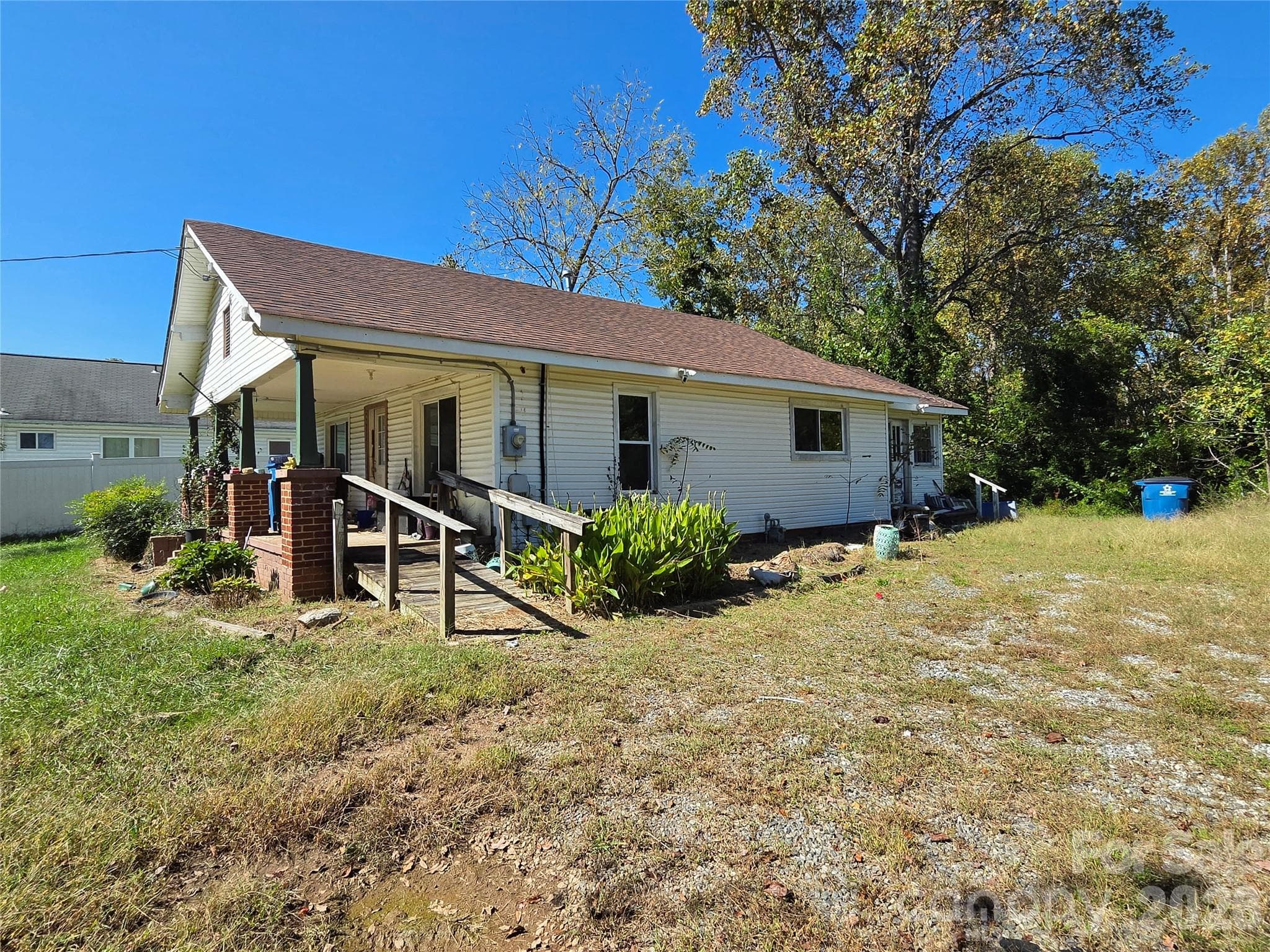 Single Family Residence at 2220 Enon Road, Morganton, photo 2 of 7