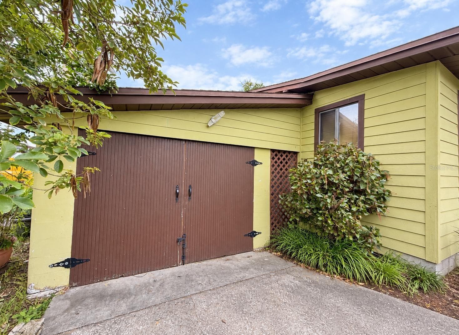 Front garage - 2640 BEVERLY AVE, WINTER PARK