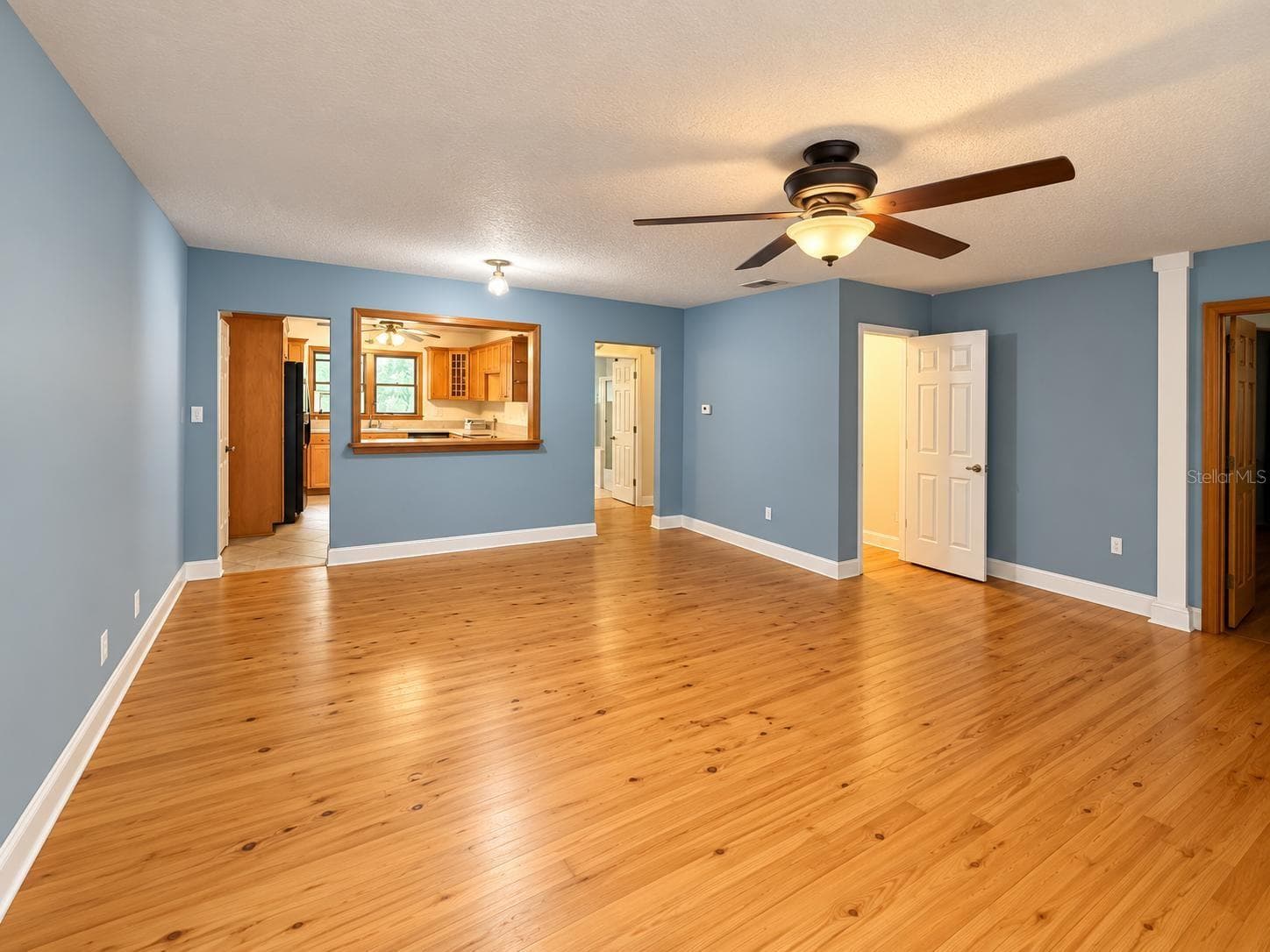 Living and dining area - 2640 BEVERLY AVE, WINTER PARK