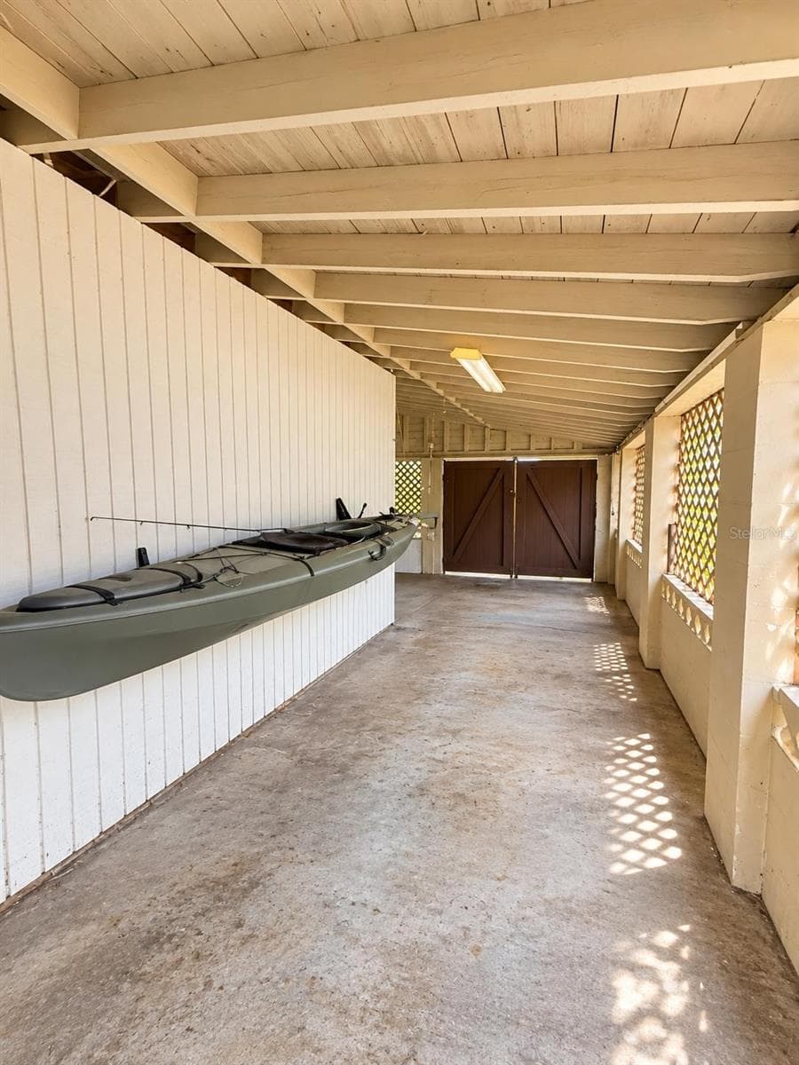 Garage /enclosed storage - 2640 BEVERLY AVE, WINTER PARK
