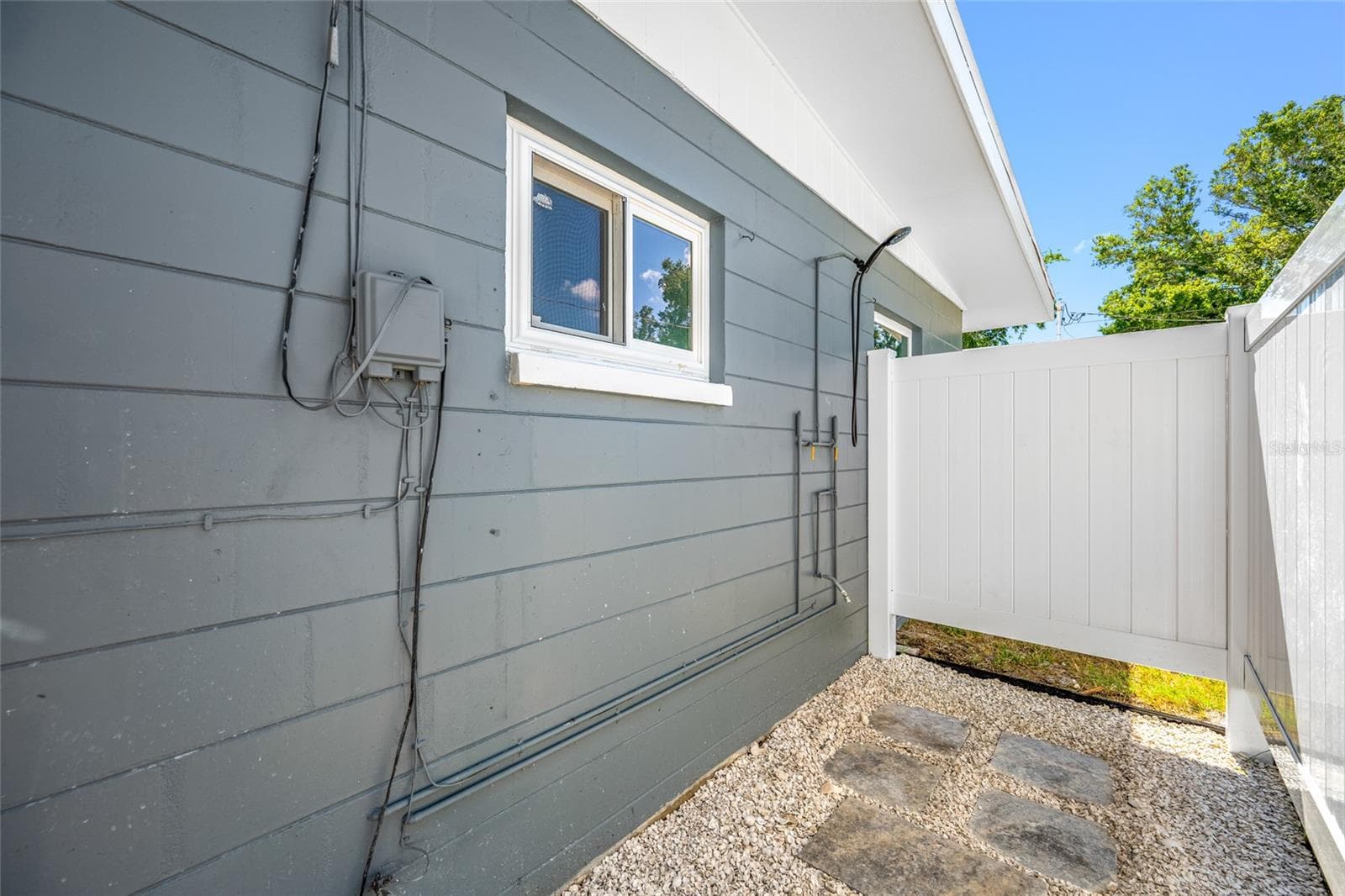Outdoor Shower - 2805 46TH ST S, GULFPORT