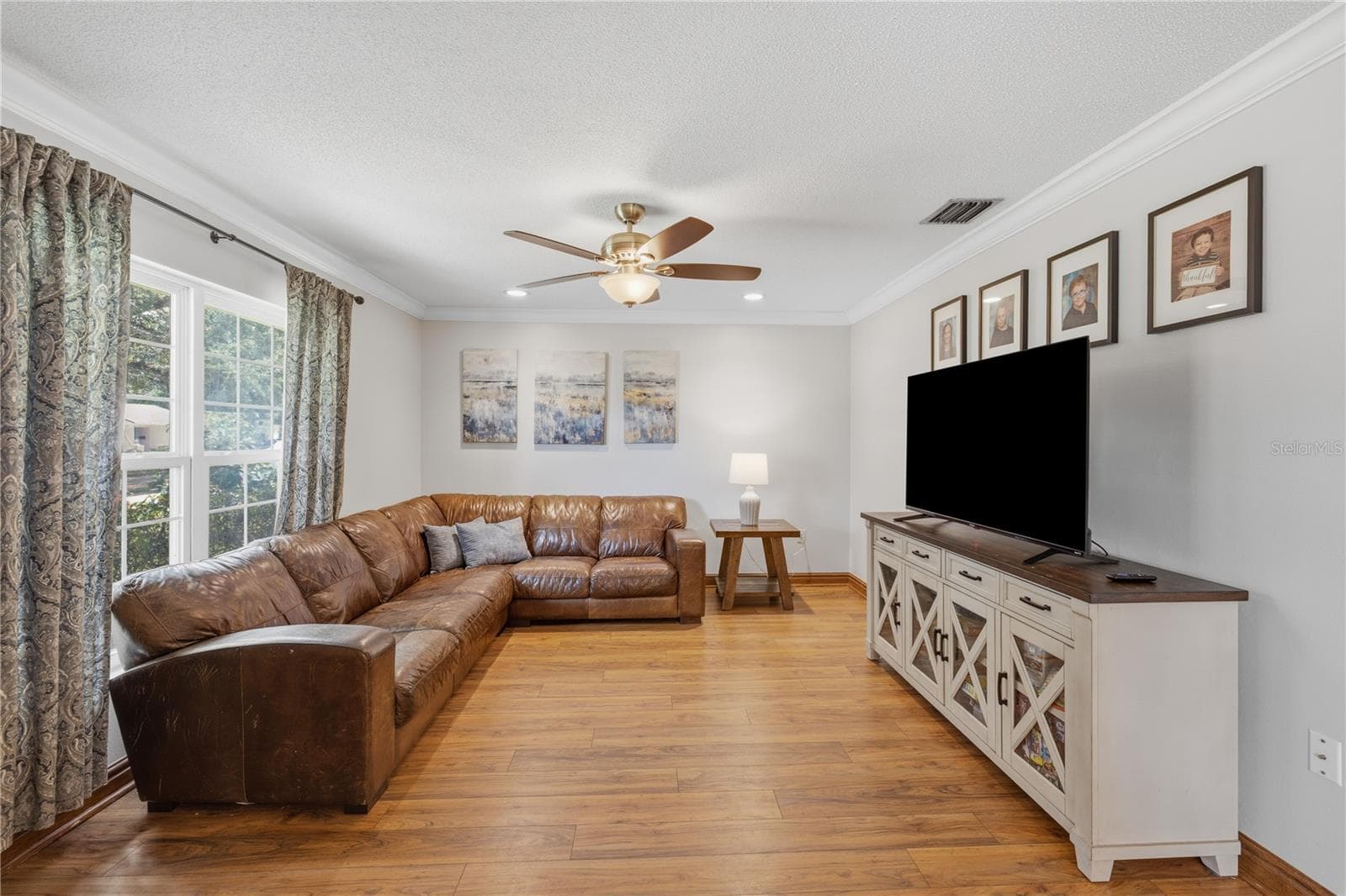 Living Room - 3020 GREENMOUNT RD, ORLANDO
