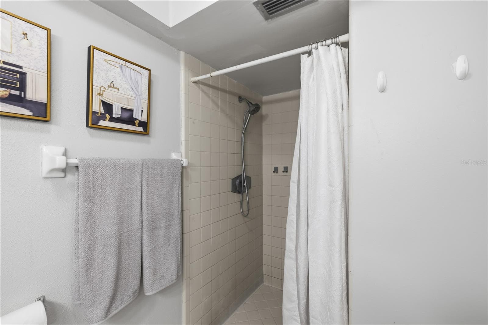 Primary Bathroom - 3020 GREENMOUNT RD, ORLANDO