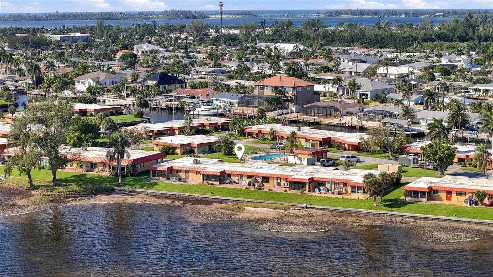 Condominium at 3849 CATALINA DR, BRADENTON, photo 3 of 44