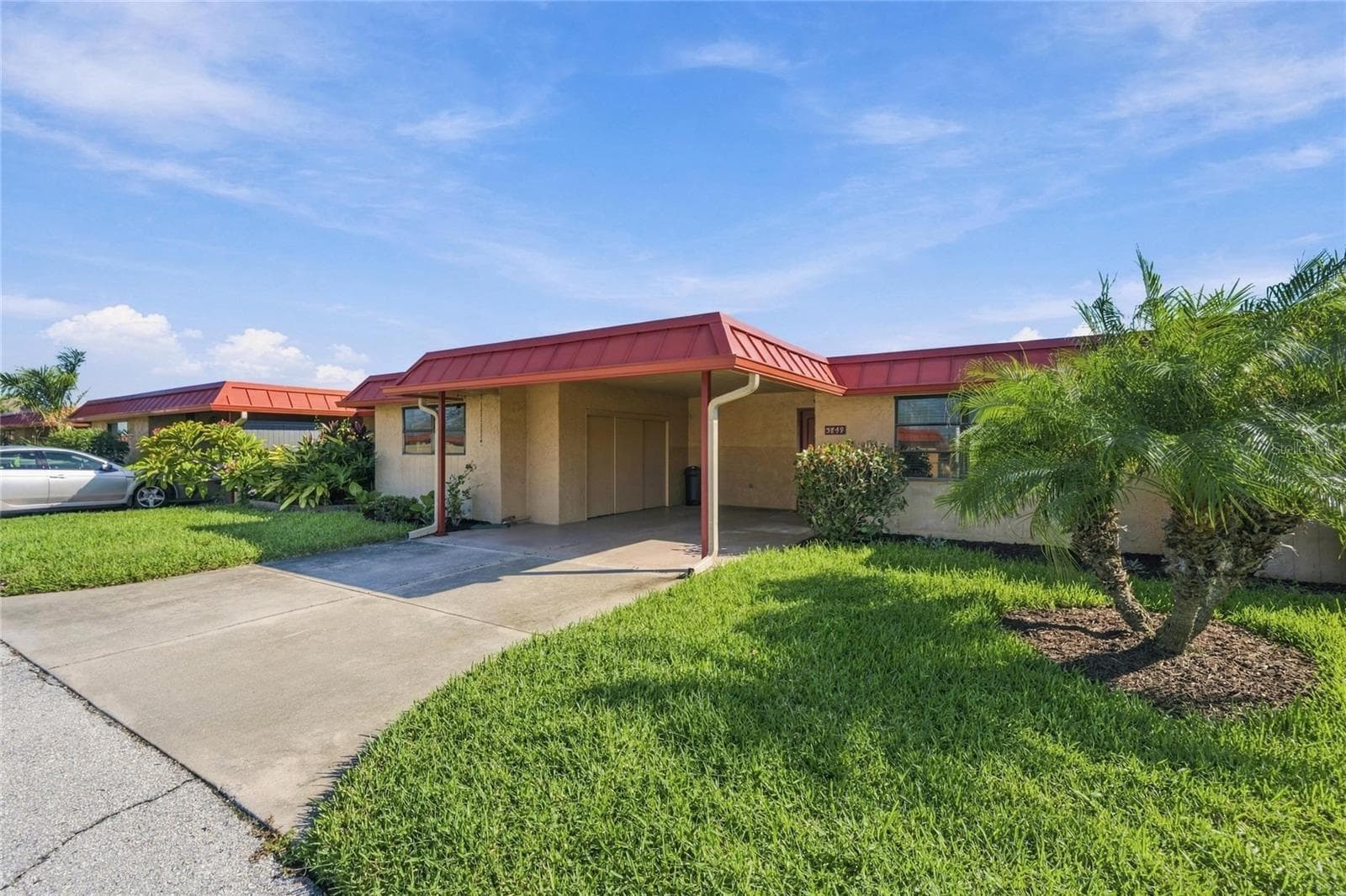 Condominium at 3849 CATALINA DR, BRADENTON, photo 4 of 44