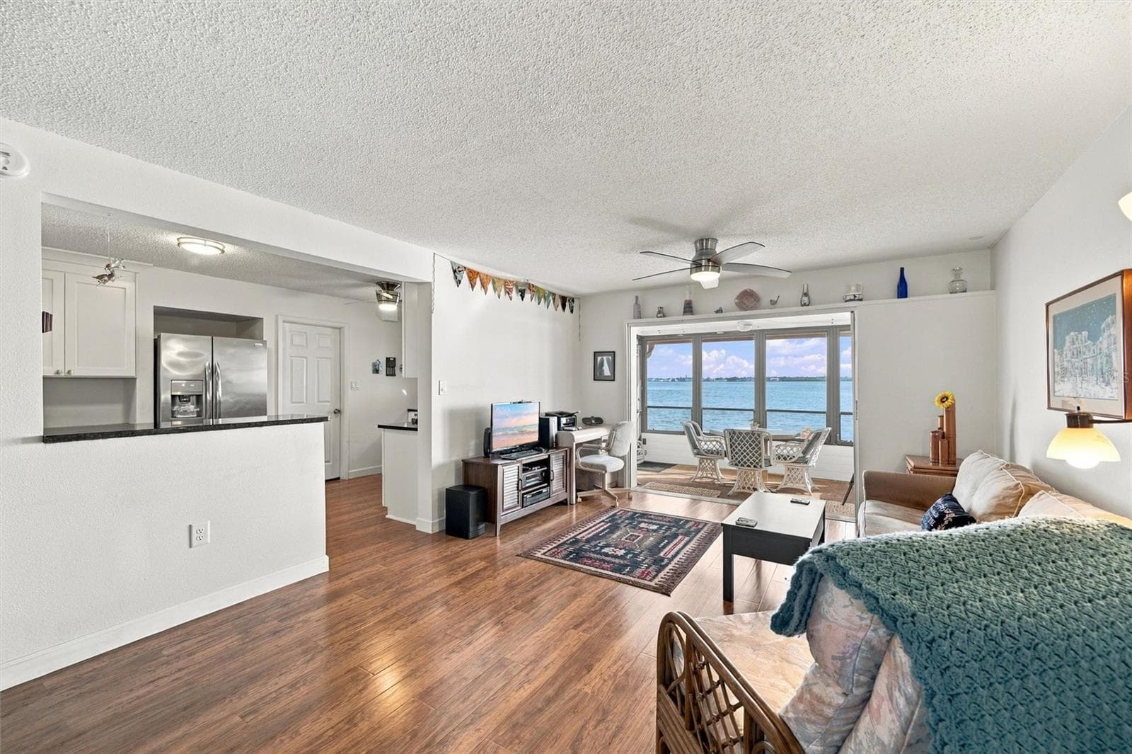 Condominium at 3849 CATALINA DR, BRADENTON, photo 11 of 44