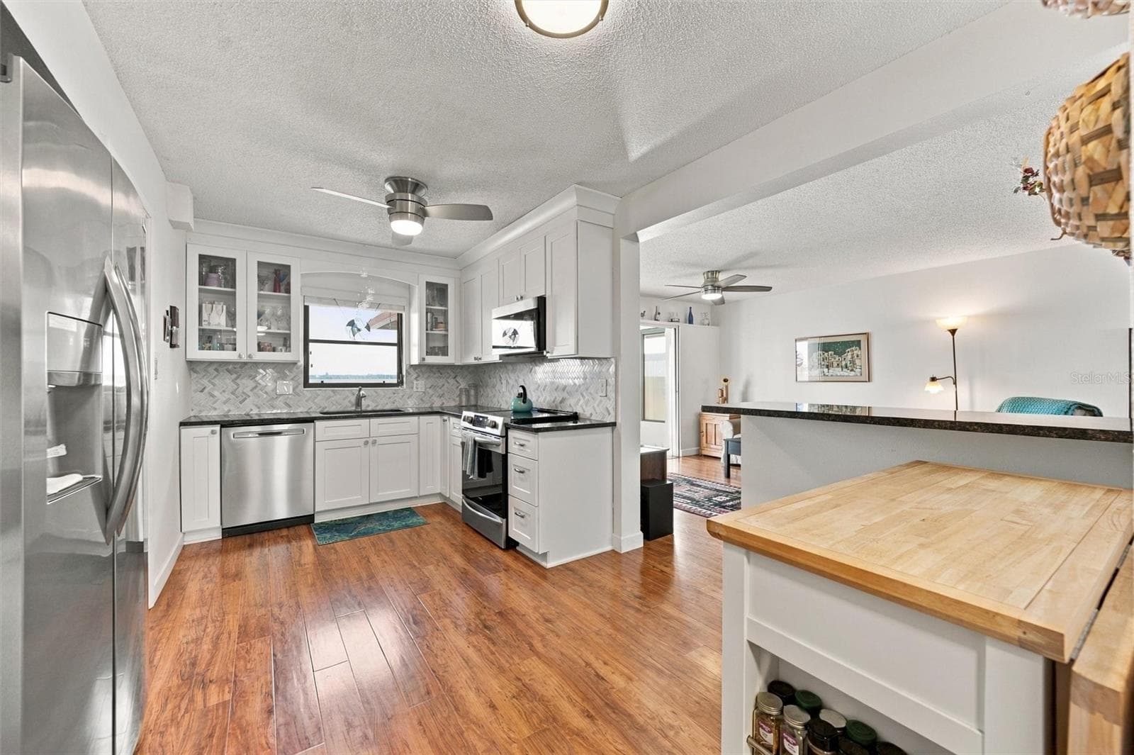 Condominium at 3849 CATALINA DR, BRADENTON, photo 18 of 44