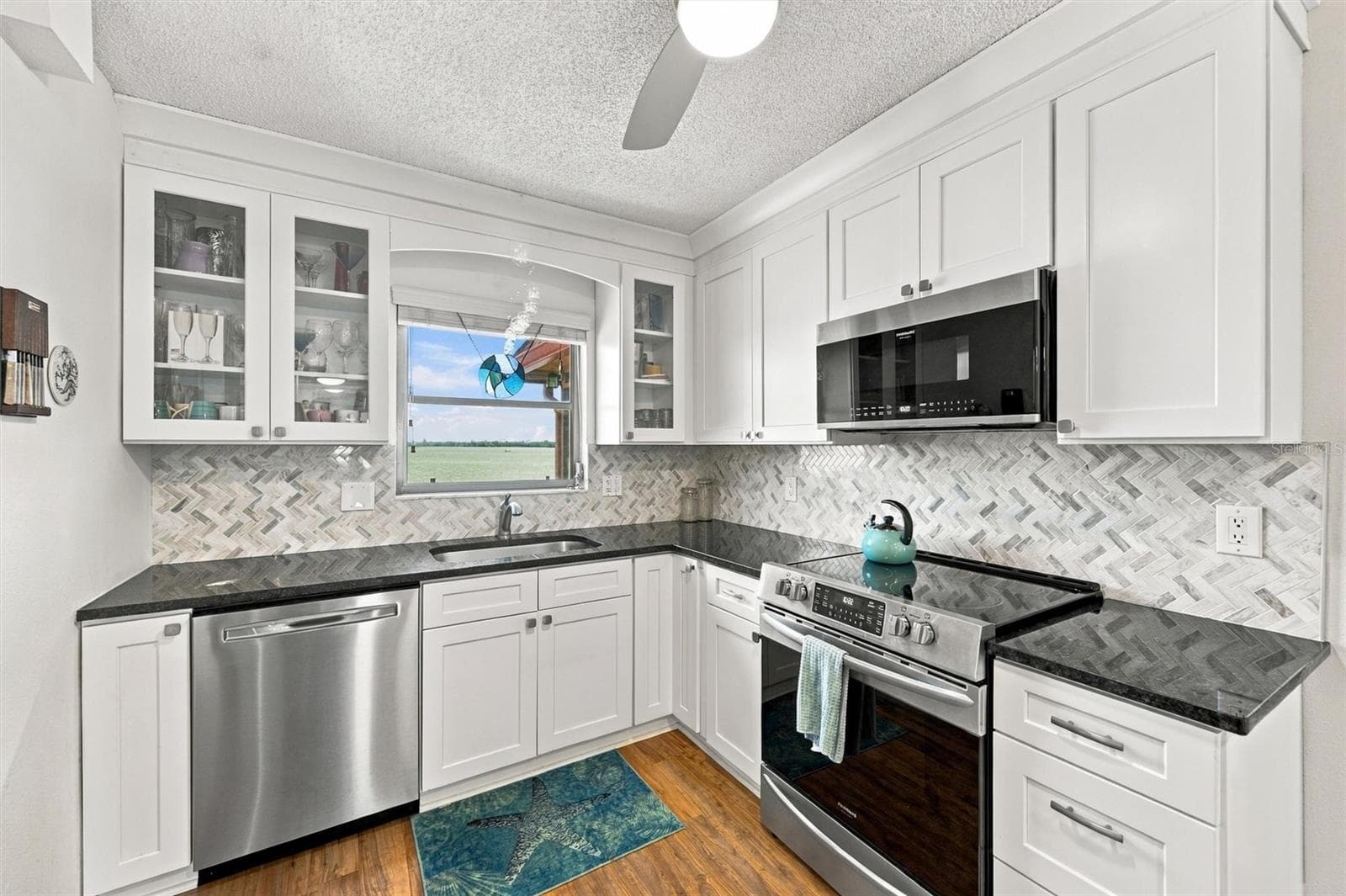 Condominium at 3849 CATALINA DR, BRADENTON, photo 19 of 44