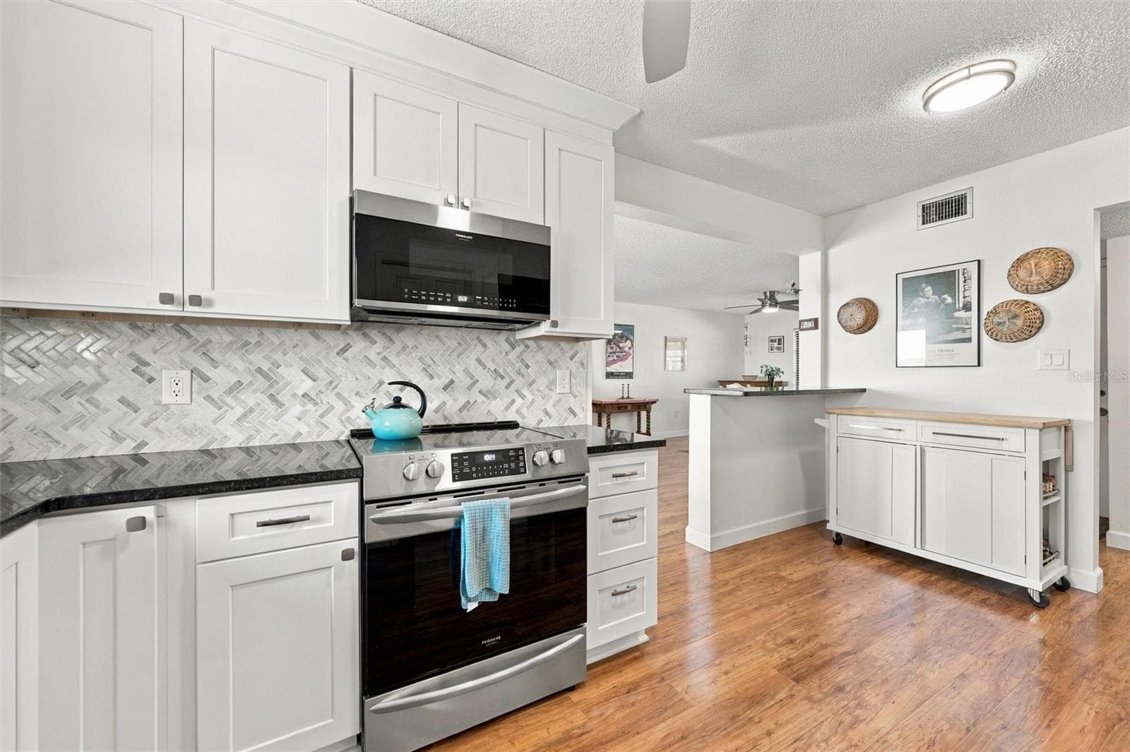 Condominium at 3849 CATALINA DR, BRADENTON, photo 21 of 44