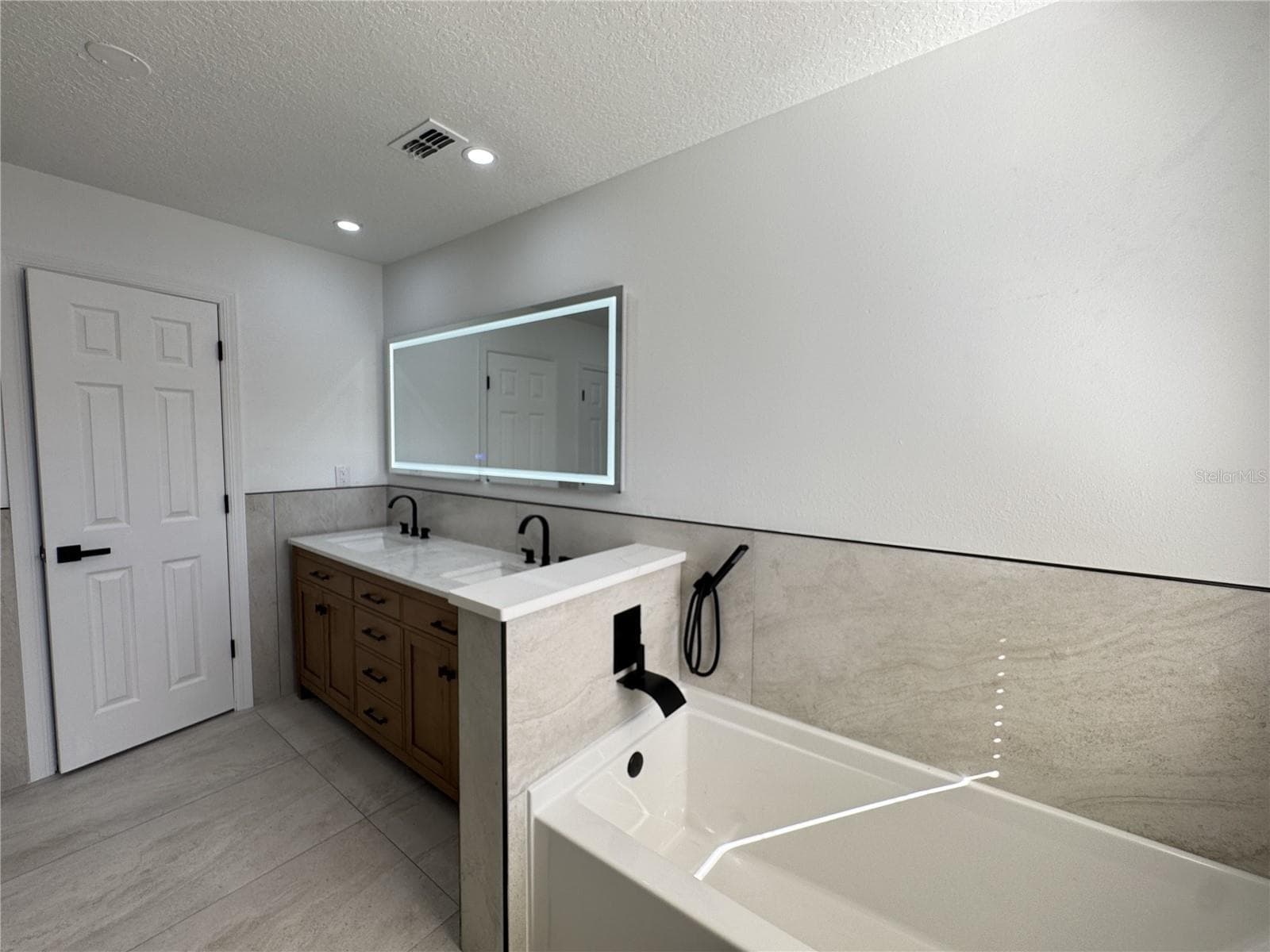 Single Family Residence at 1959 WESTPOINTE CIR, ORLANDO, photo 8 of 54