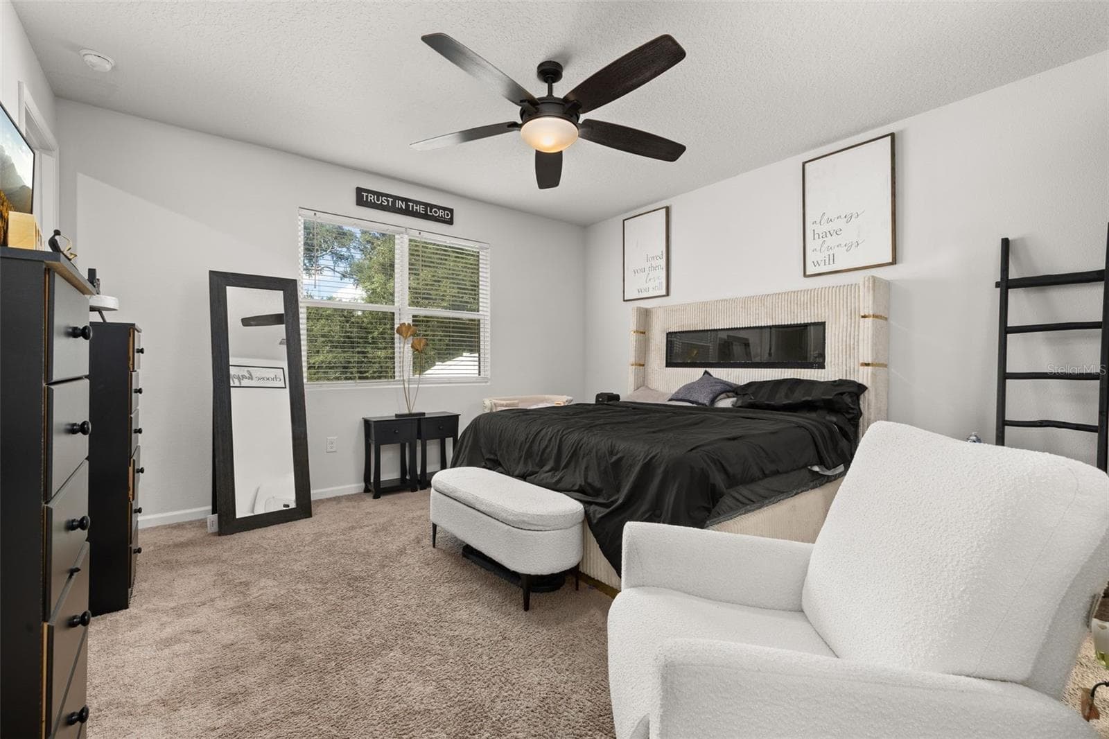 Single Family Residence at 5240 MEADOW SONG DR, OKAHUMPKA, photo 16 of 54