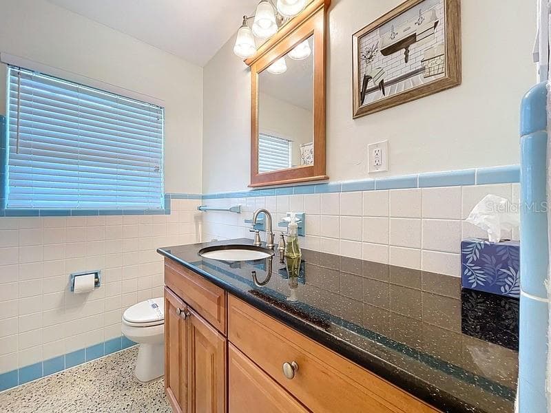 MAIN BATHTROOM - 9948 51ST AVE N, ST PETERSBURG