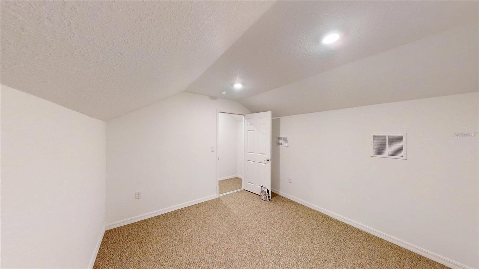 BONUS ROOM UNDER AIR - 9818 SW 99TH LOOP, OCALA