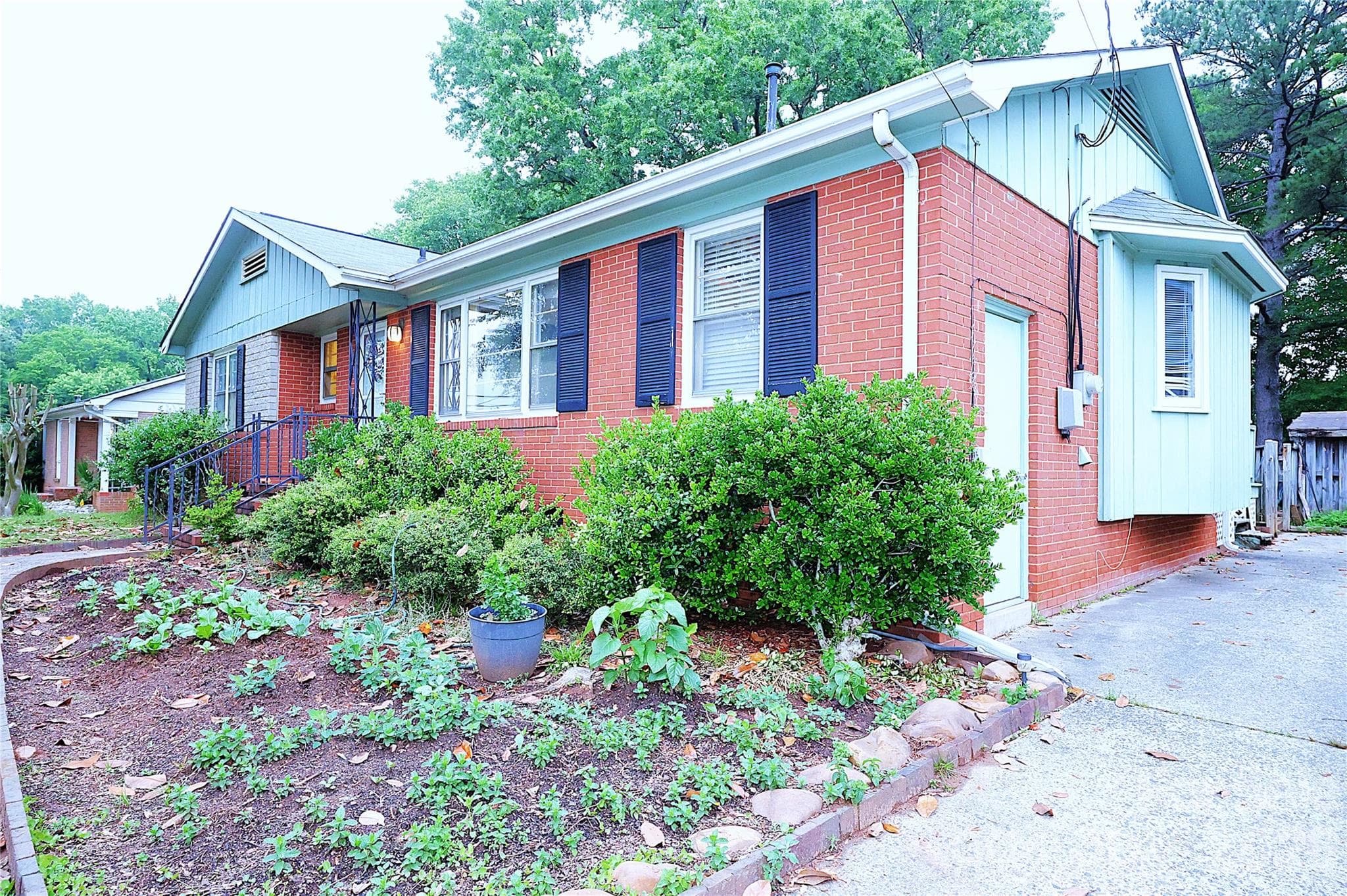 Single Family Residence at 3016 Boston Avenue, Charlotte, photo 3 of 44