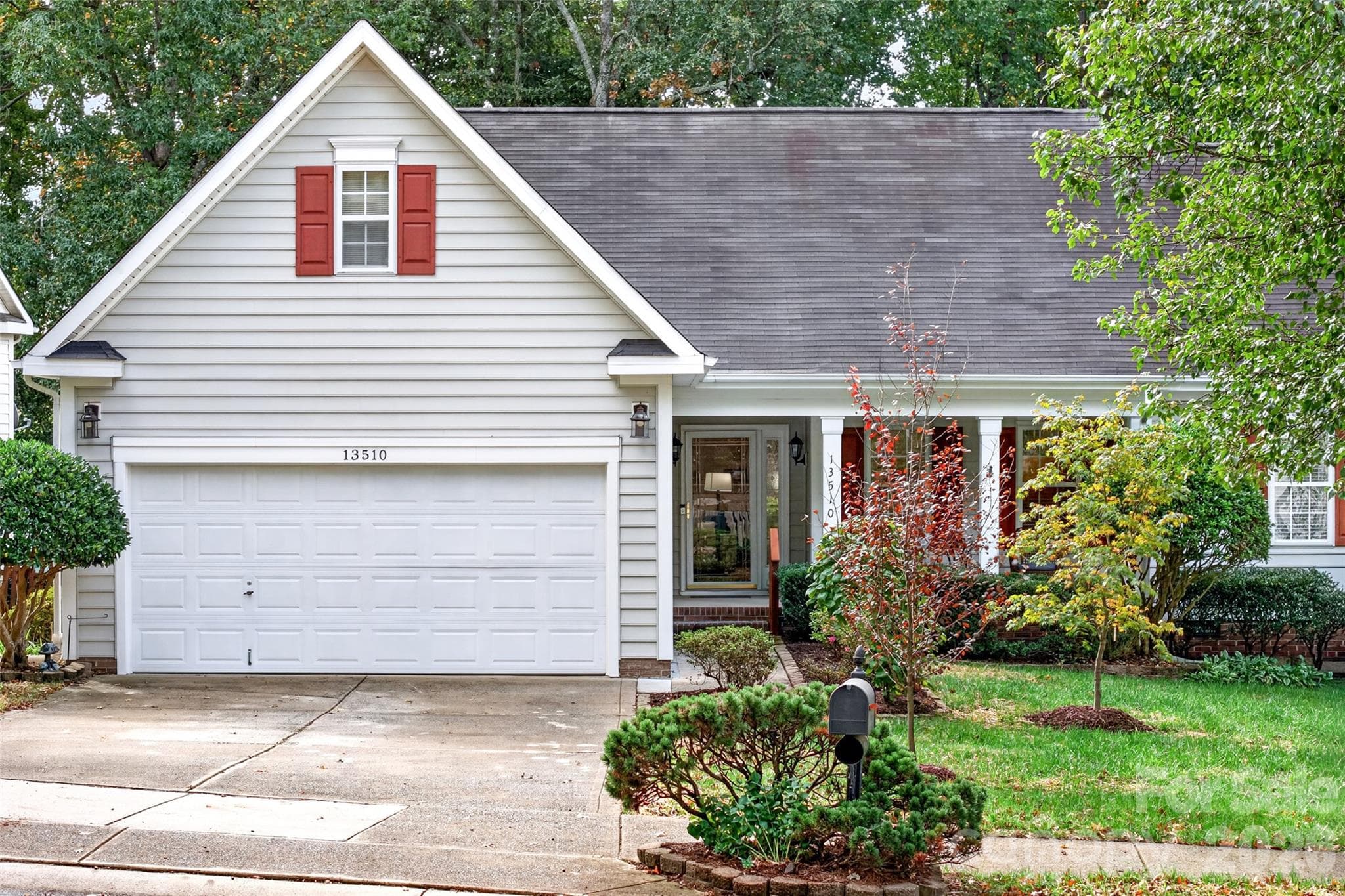Single Family Residence at 13510 Damson Drive, Huntersville, photo 5 of 45