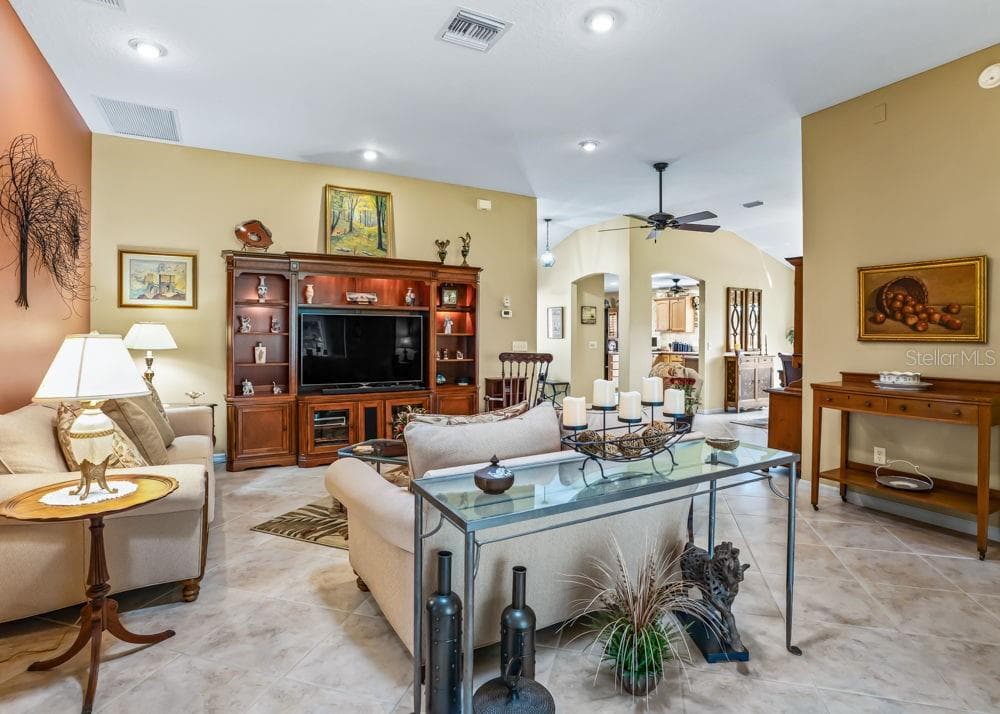 Single Family Residence at 17972 SE 88TH CASCADE CT, THE VILLAGES, photo 12 of 50