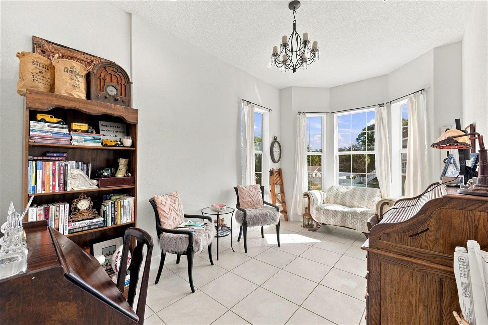 Single Family Residence at 4001 42ND ST S, ST PETERSBURG, photo 15 of 68