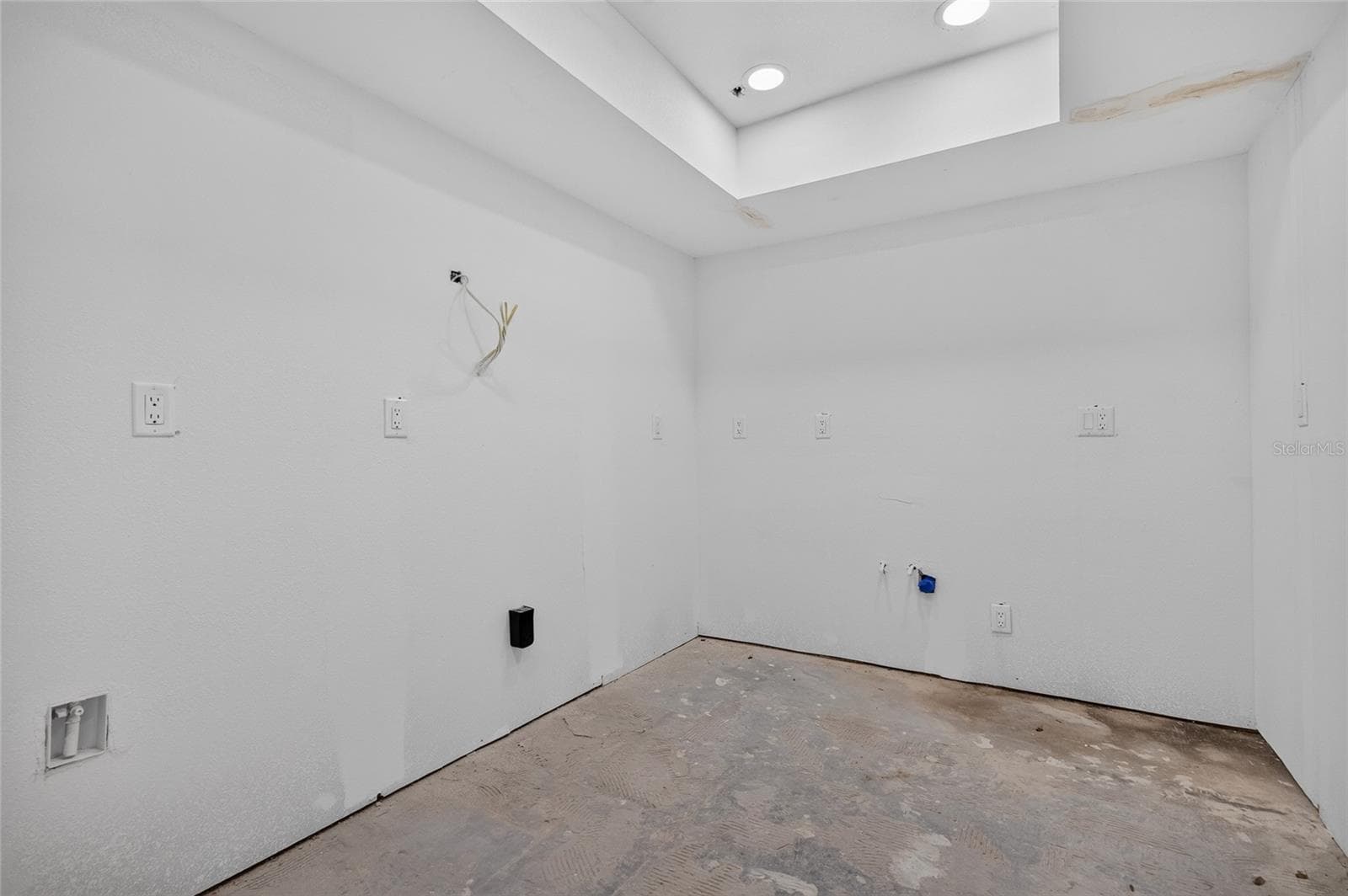 Condominium at 620 FLAMINGO DR #105, VENICE, photo 9 of 39