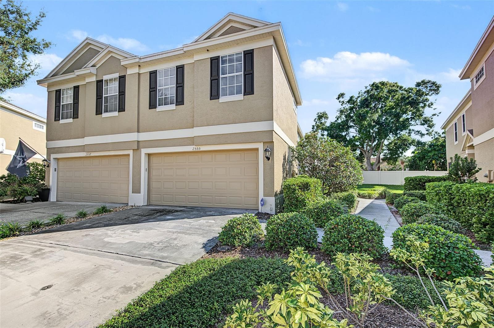 2555 NEWBERN DR