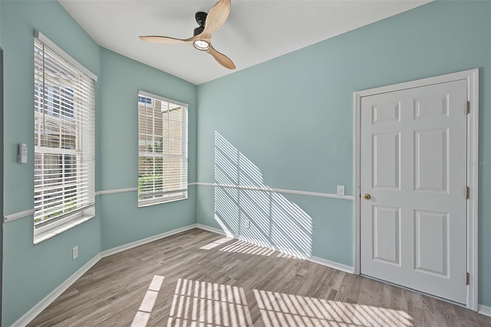 Eat in Space in Kitchen - 2555 NEWBERN DR, CLEARWATER
