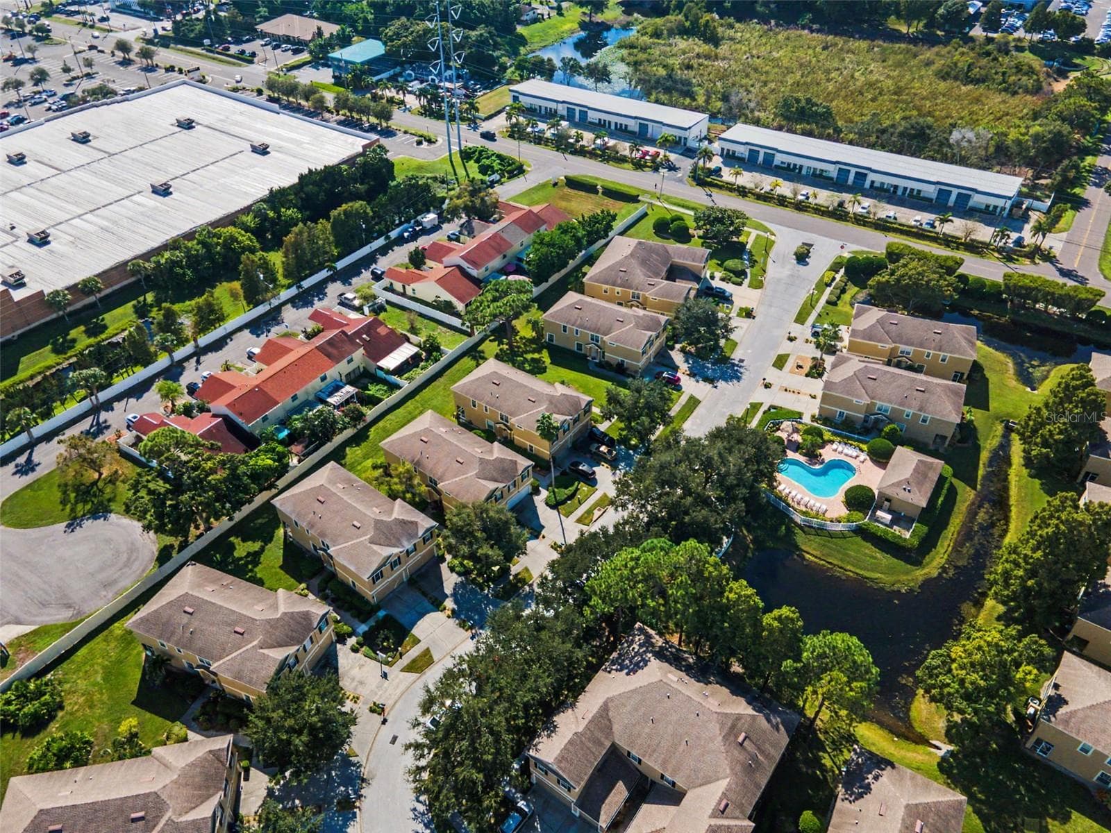 Ariel of Community and distance to shopping - 2555 NEWBERN DR, CLEARWATER