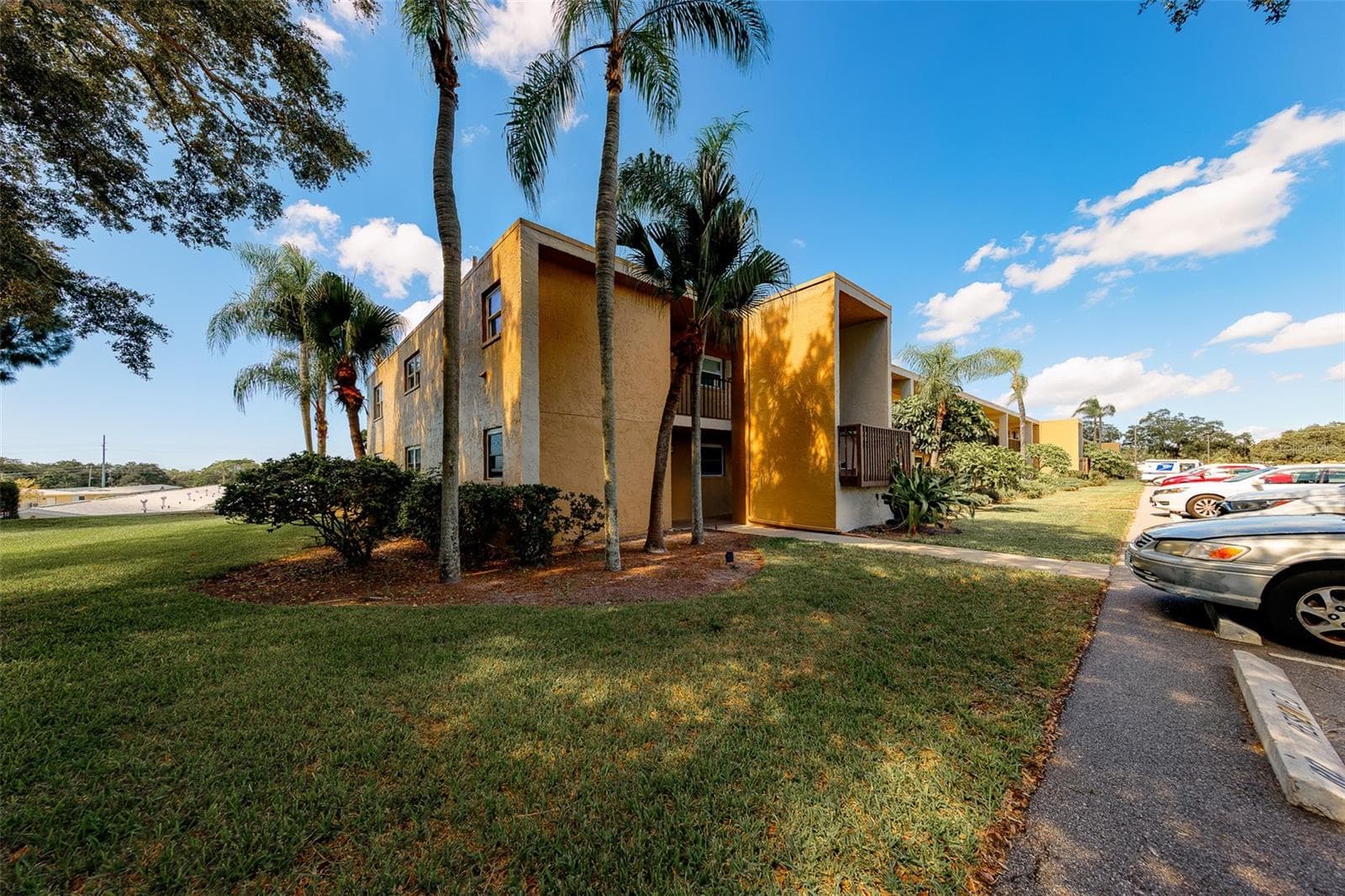 Condominium at 12300 PARK BLVD #113, SEMINOLE, photo 7 of 44