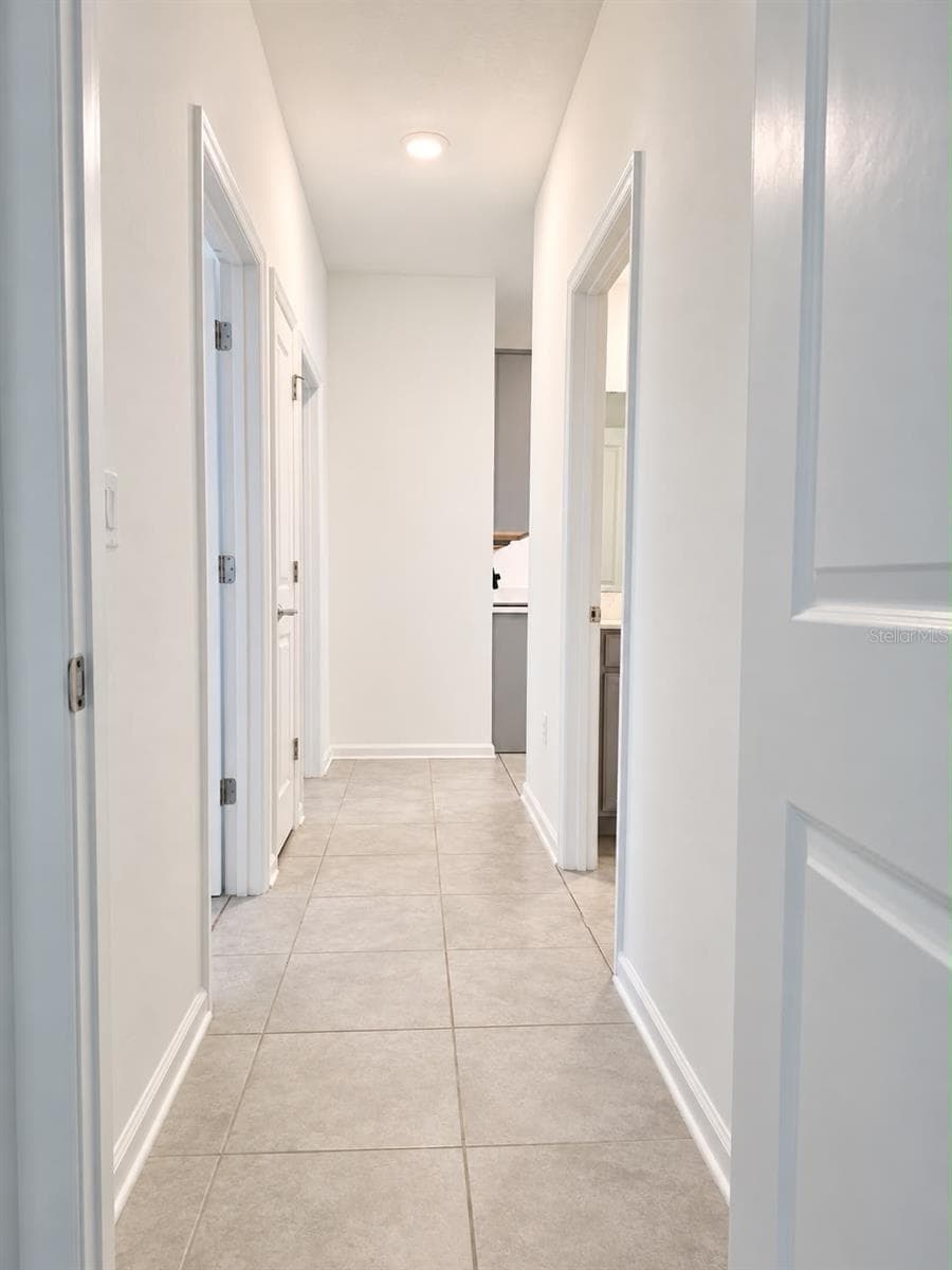Interior Hallway 01 - 285 PINEYWOODS ST, ST CLOUD