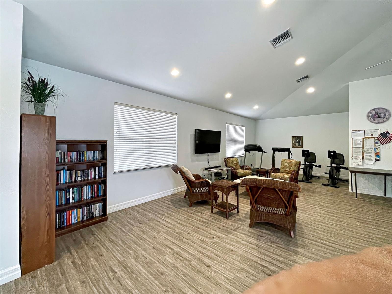 Villa at 251 VISTA DEL LAGO WAY, VENICE, photo 45 of 48