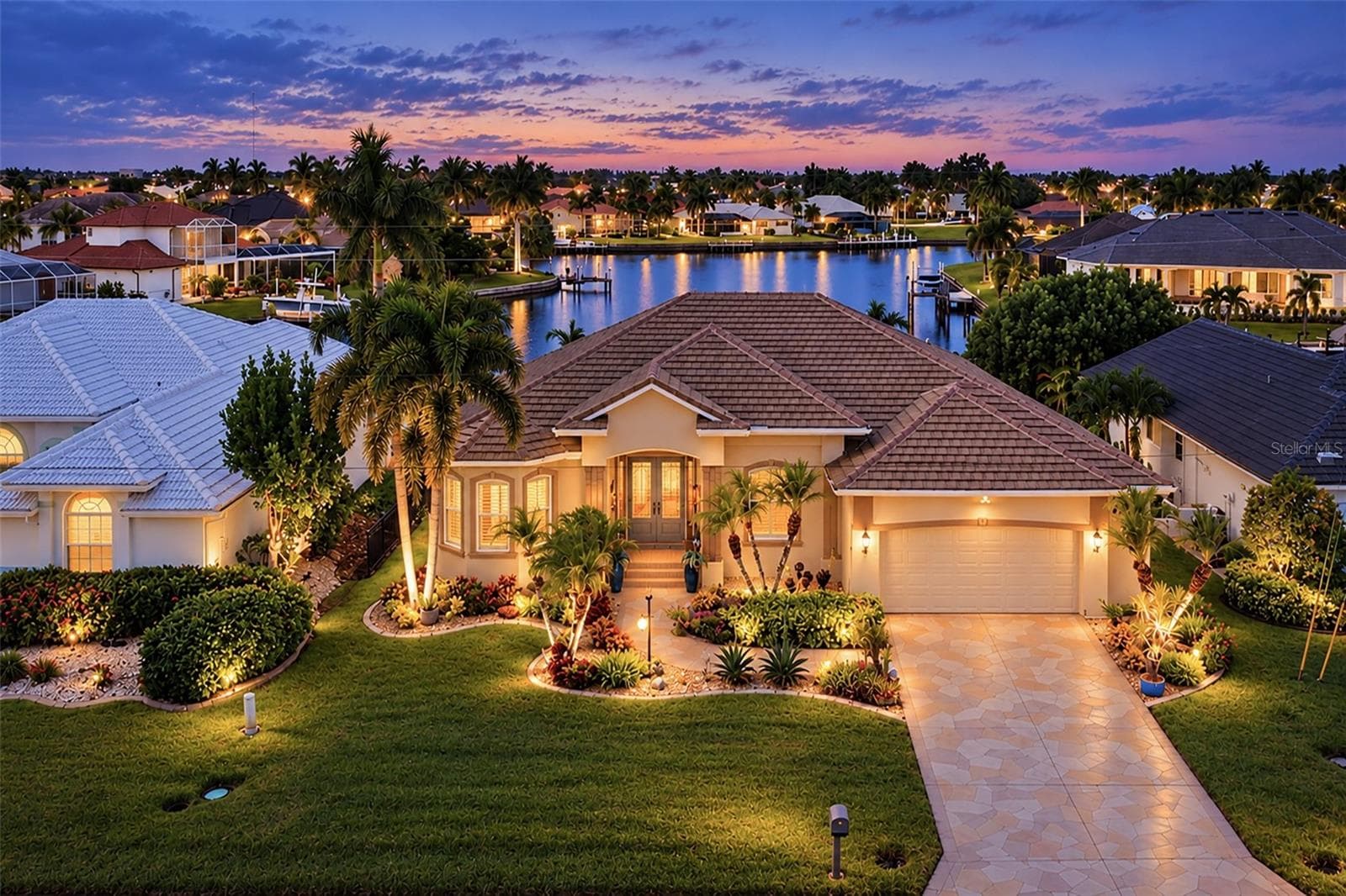 472 MACEDONIA DR