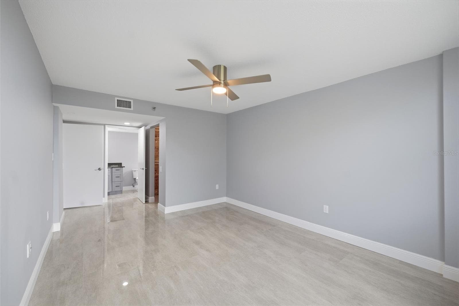 Condominium at 2333 FEATHER SOUND DR #A401, CLEARWATER, photo 14 of 70