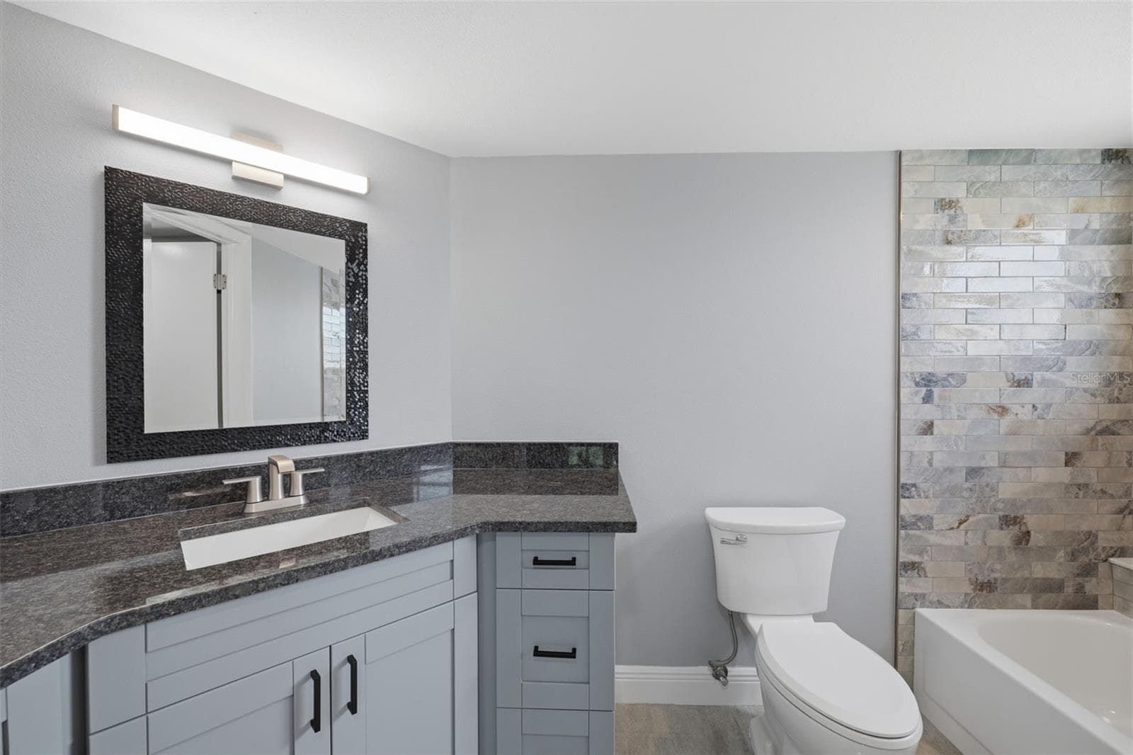 Condominium at 2333 FEATHER SOUND DR #A401, CLEARWATER, photo 16 of 70