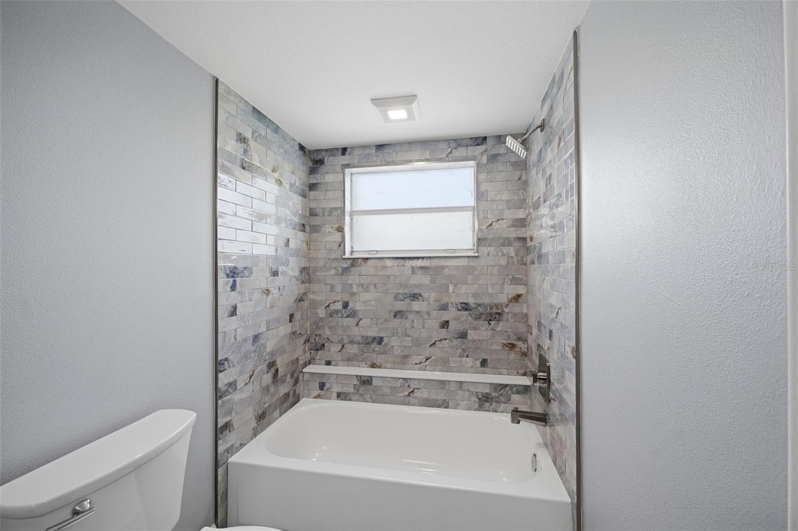 Condominium at 2333 FEATHER SOUND DR #A401, CLEARWATER, photo 18 of 70