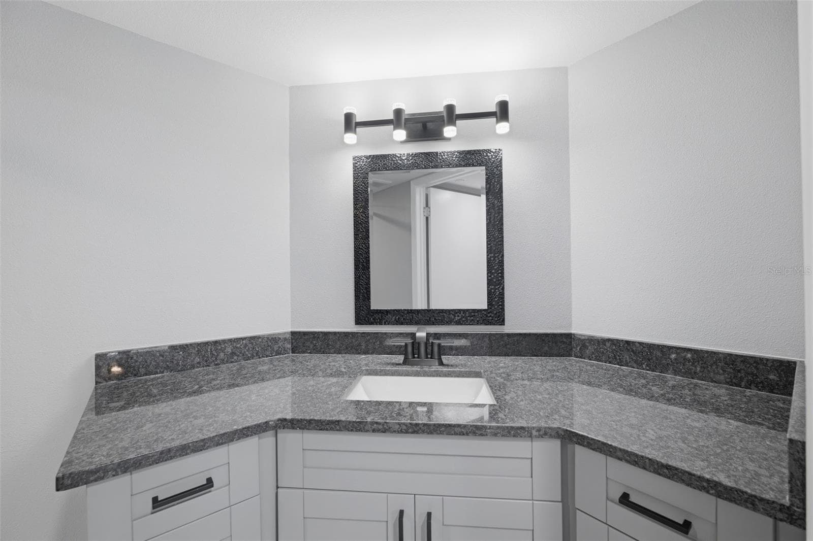 Condominium at 2333 FEATHER SOUND DR #A401, CLEARWATER, photo 24 of 70