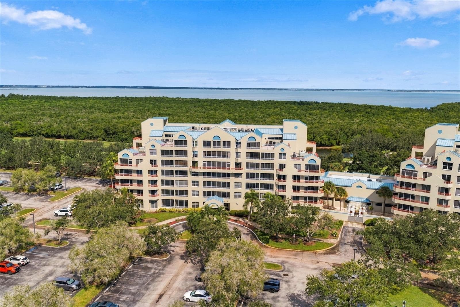 Condominium at 2333 FEATHER SOUND DR #A401, CLEARWATER, photo 36 of 70