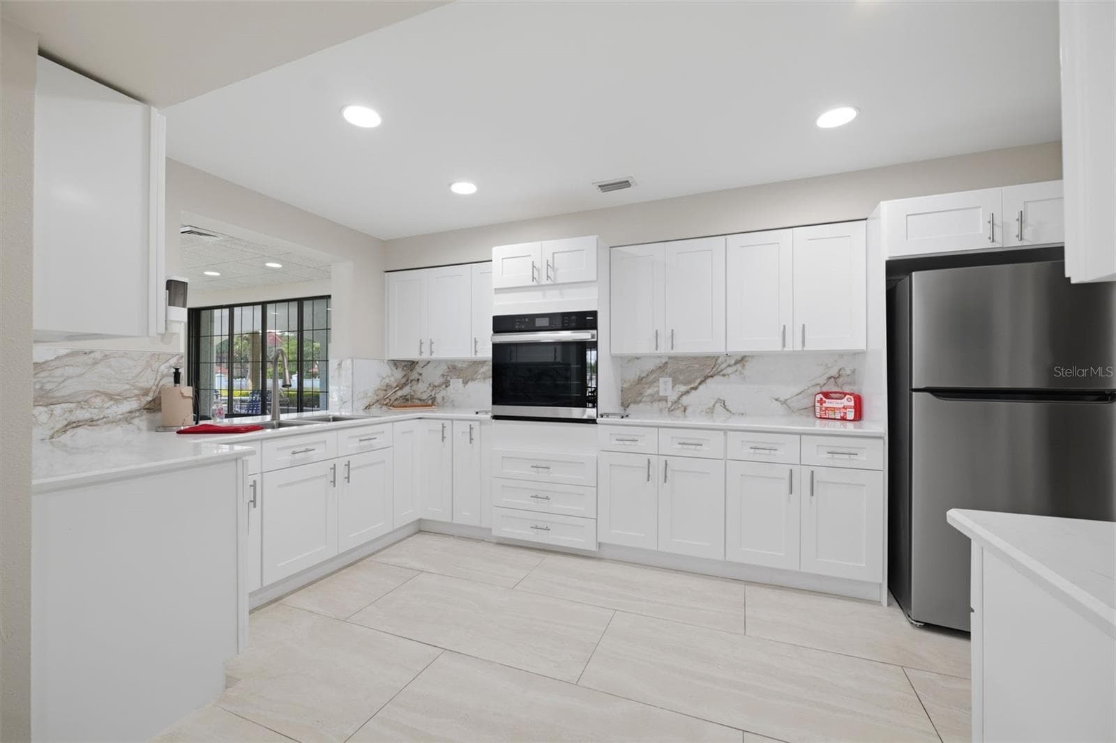 Condominium at 2333 FEATHER SOUND DR #A401, CLEARWATER, photo 58 of 70