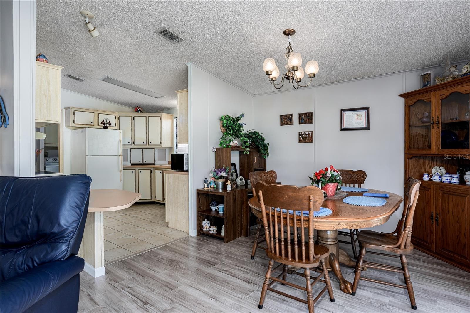 Manufactured Home at 178 OSPREY CIR, ELLENTON, photo 4 of 46