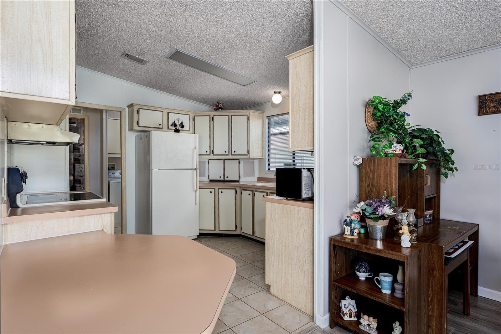 Manufactured Home at 178 OSPREY CIR, ELLENTON, photo 8 of 46