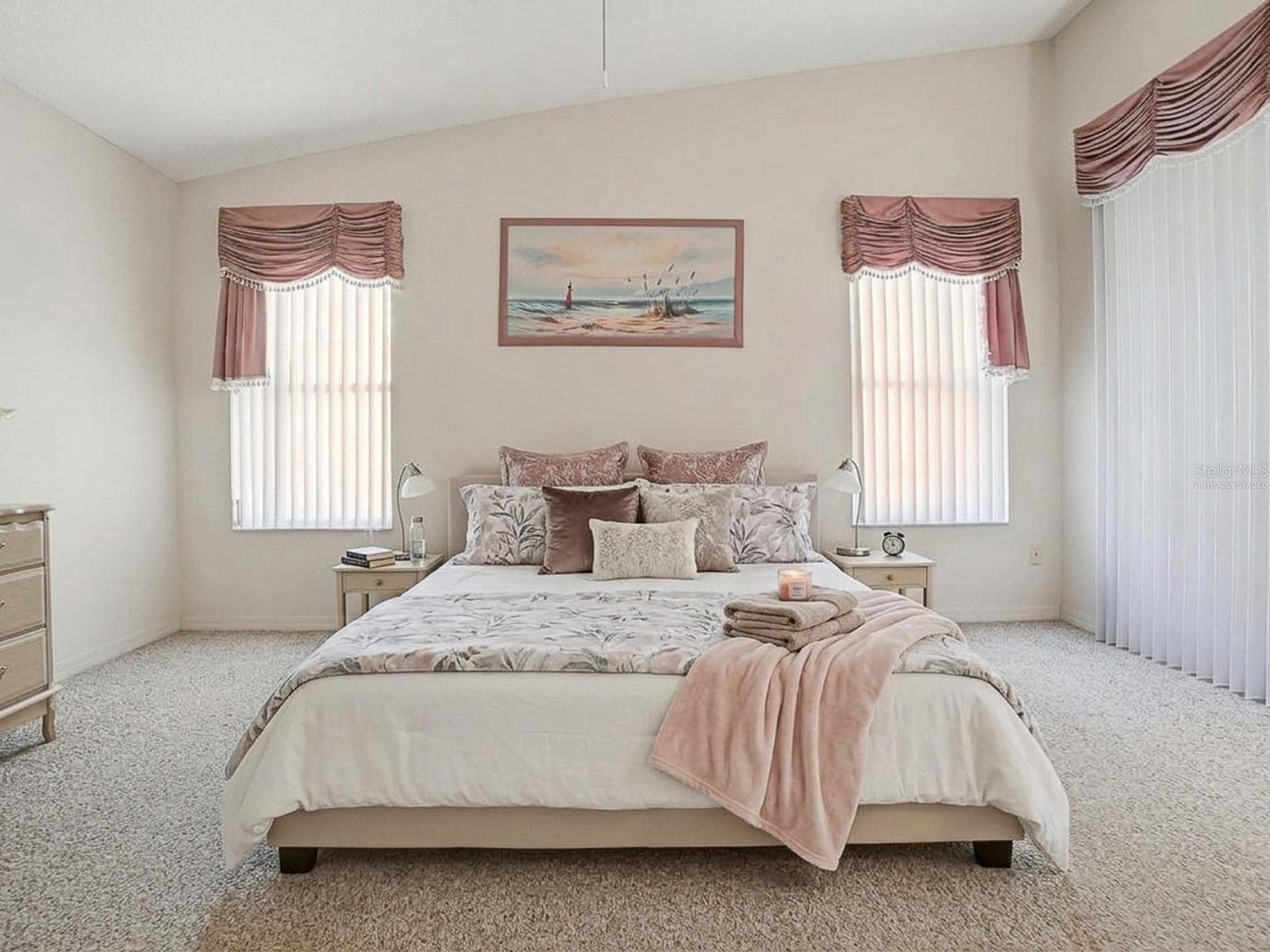 VIRTUALLY STAGED - 424 RANCHWOOD DR, LEESBURG