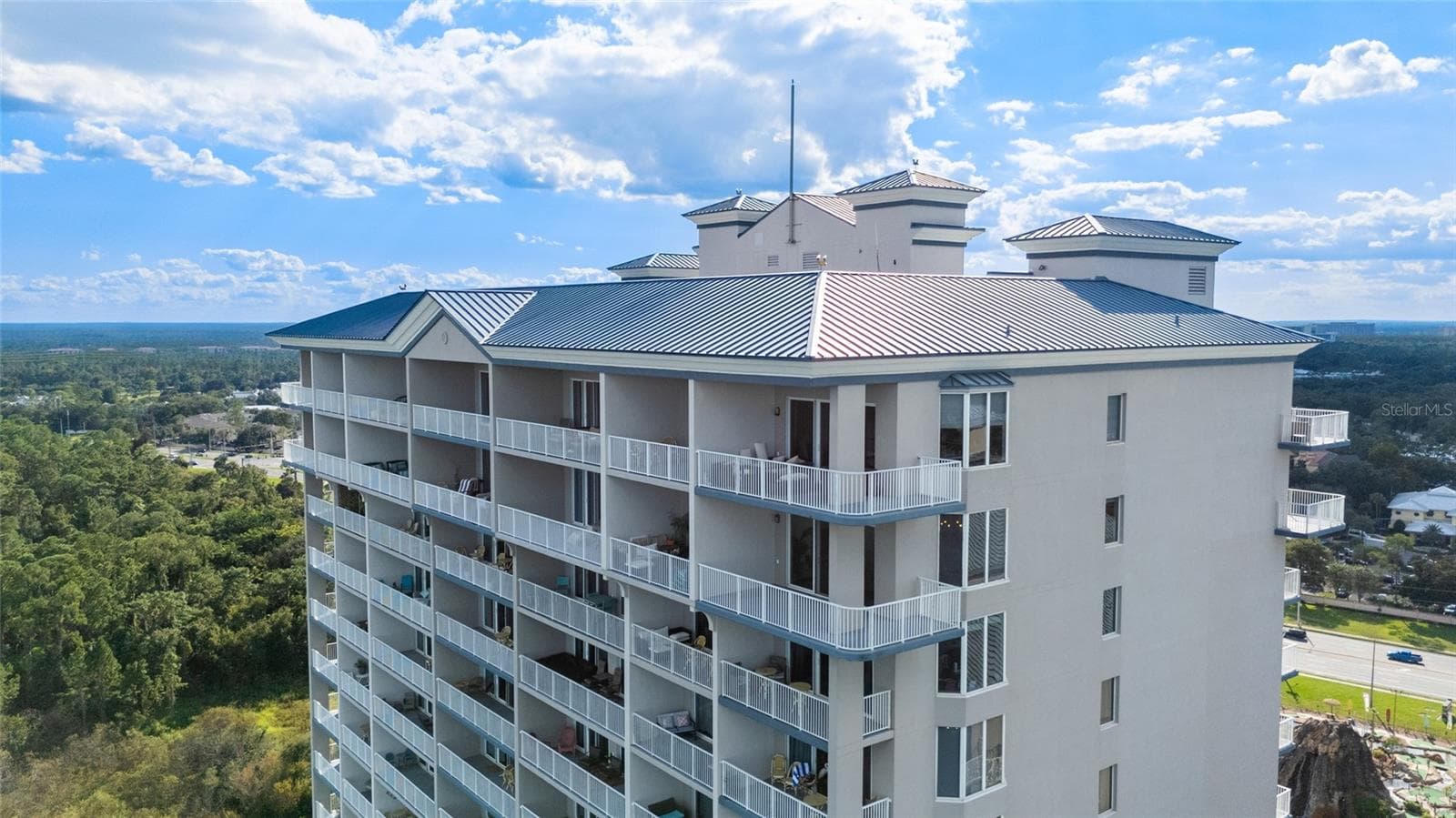 Condo - Hotel at 13427 BLUE HERON BEACH DR #2001, ORLANDO, photo 2 of 26